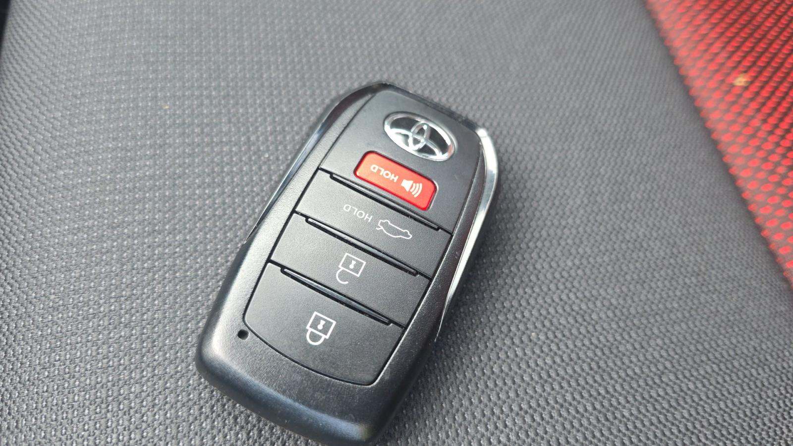 2025 Toyota Corolla SE FWD