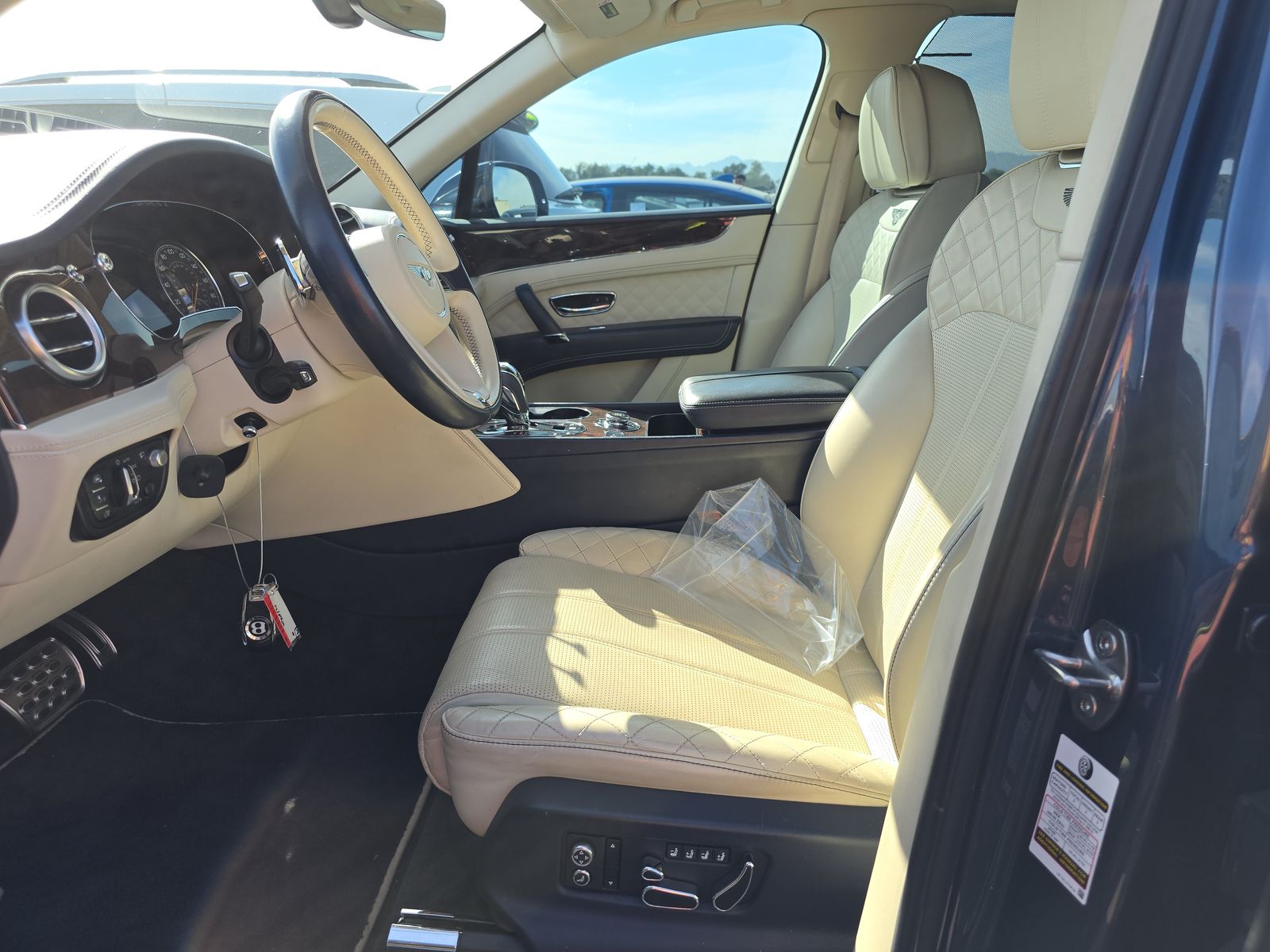 2019 Bentley Bentayga V8 AWD