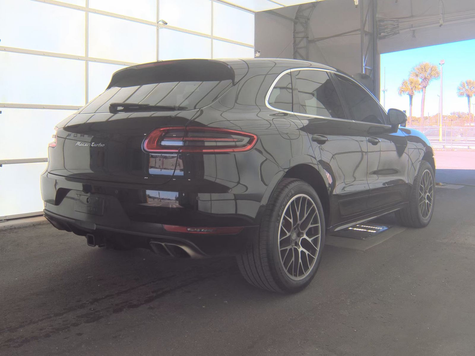 2016 Porsche Macan Turbo AWD