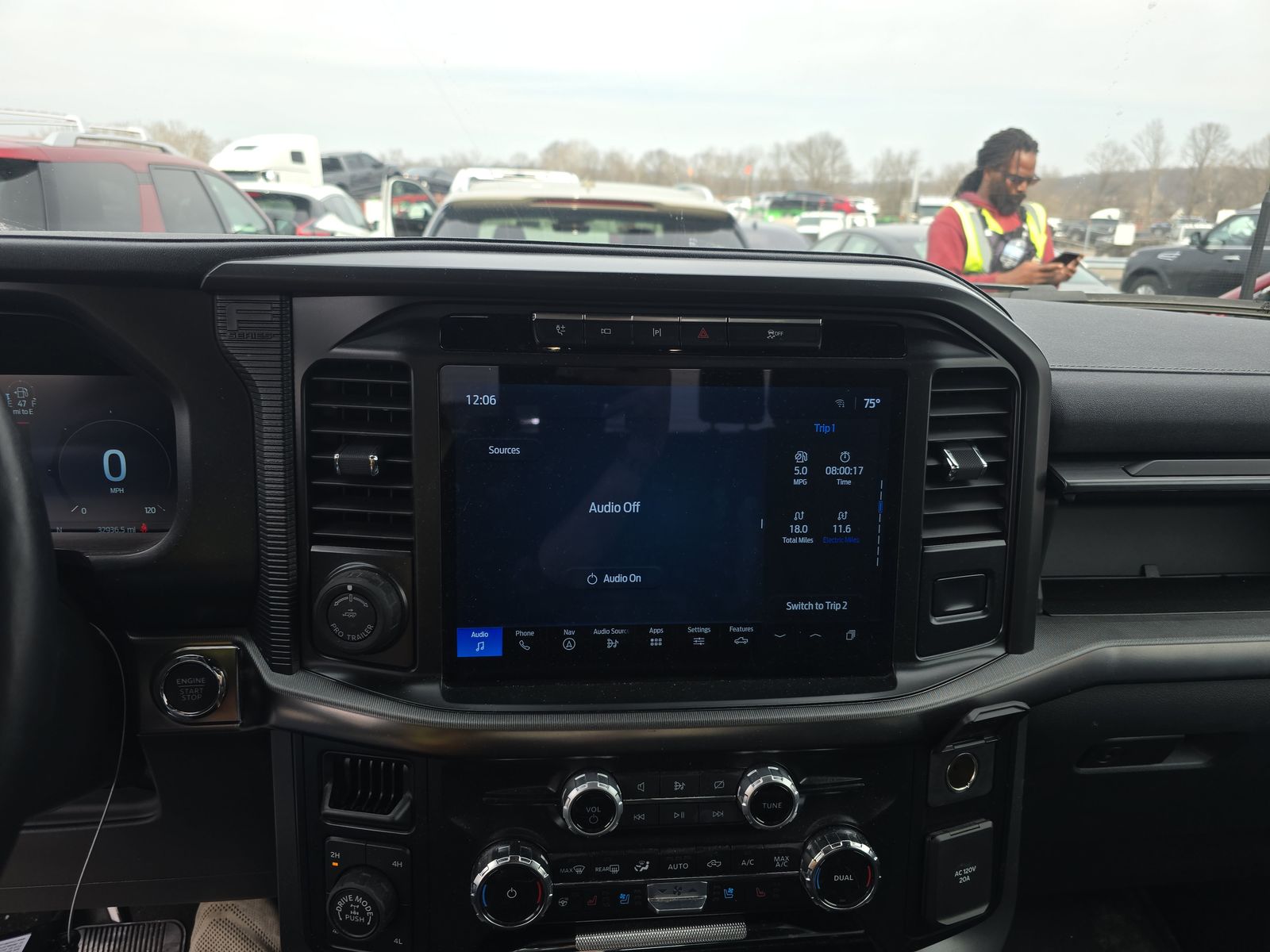 2024 Ford F-150 Hybrid Lariat AWD