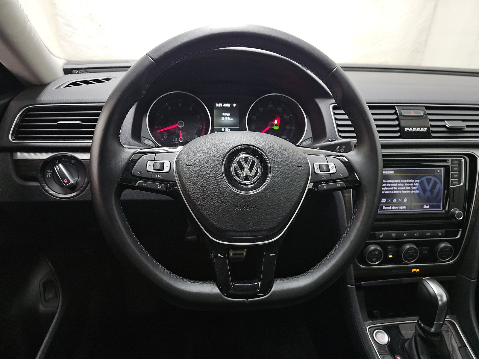 2018 Volkswagen Passat 2.0T SEL Premium FWD
