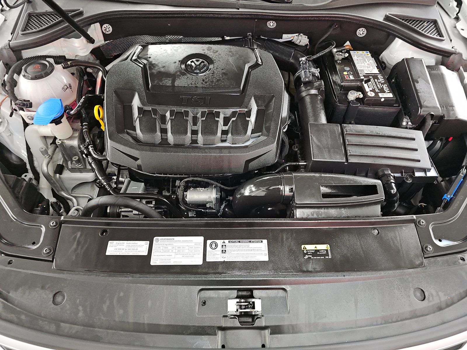 2018 Volkswagen Passat 2.0T SEL Premium FWD