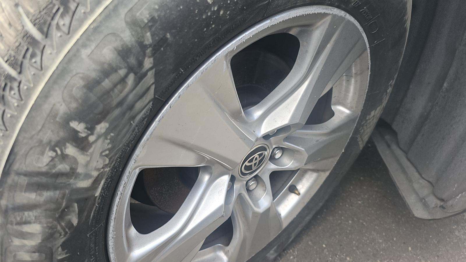 2020 Toyota RAV4 Hybrid LE AWD