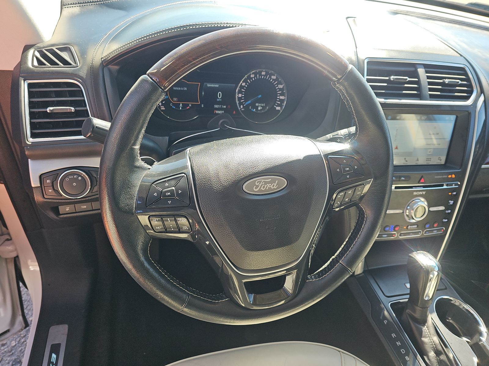 2017 Ford Explorer Platinum AWD