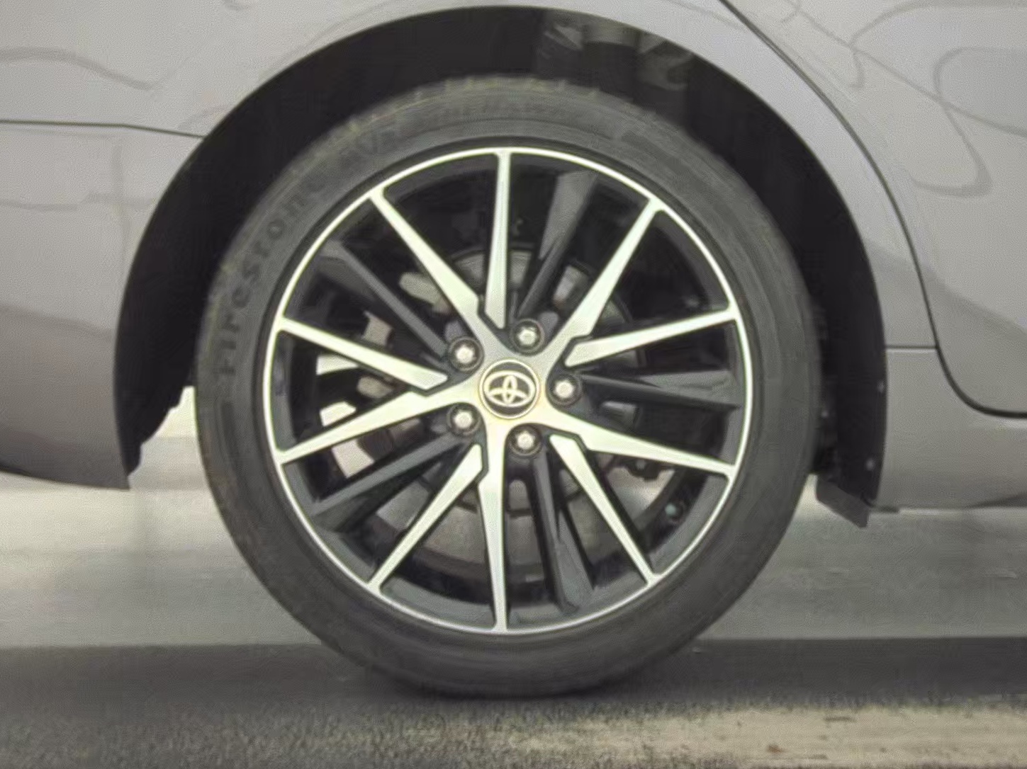 2024 Toyota Camry SE FWD