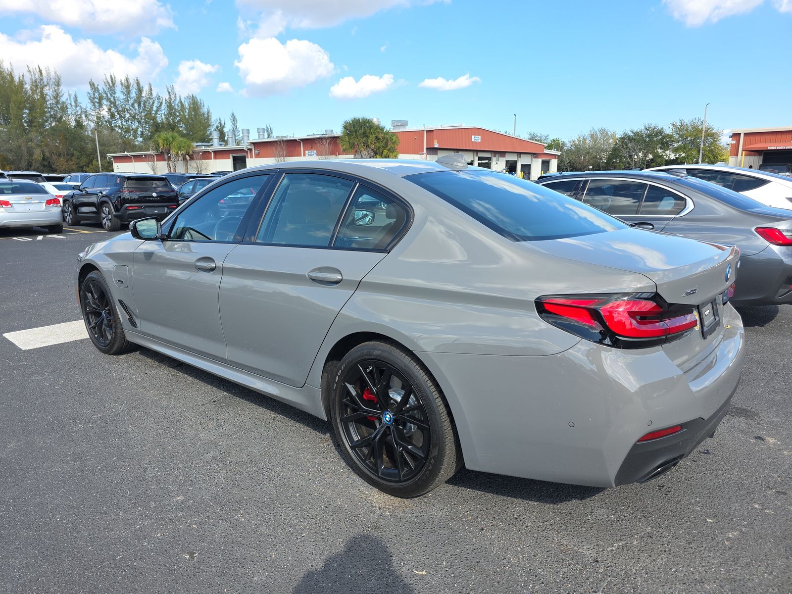 2022 BMW 5 Series 530e xDrive AWD