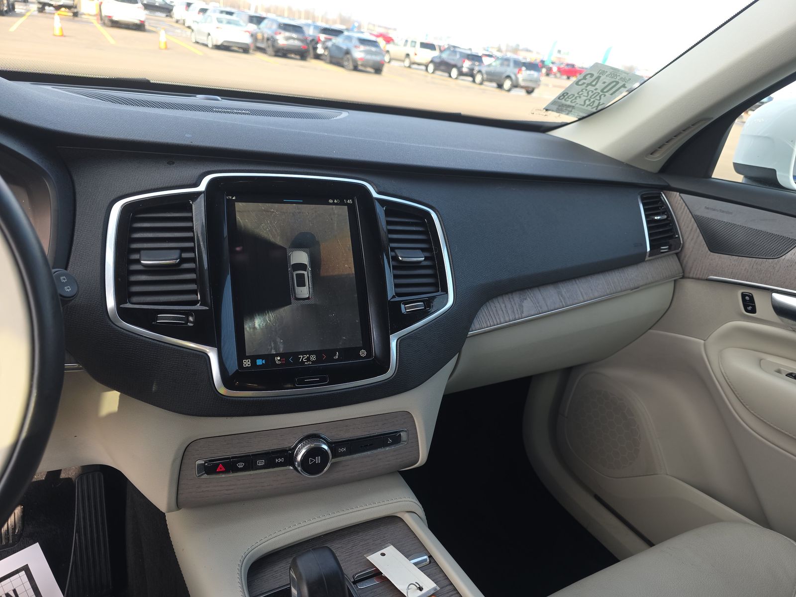 2023 Volvo XC90 B6 Plus AWD