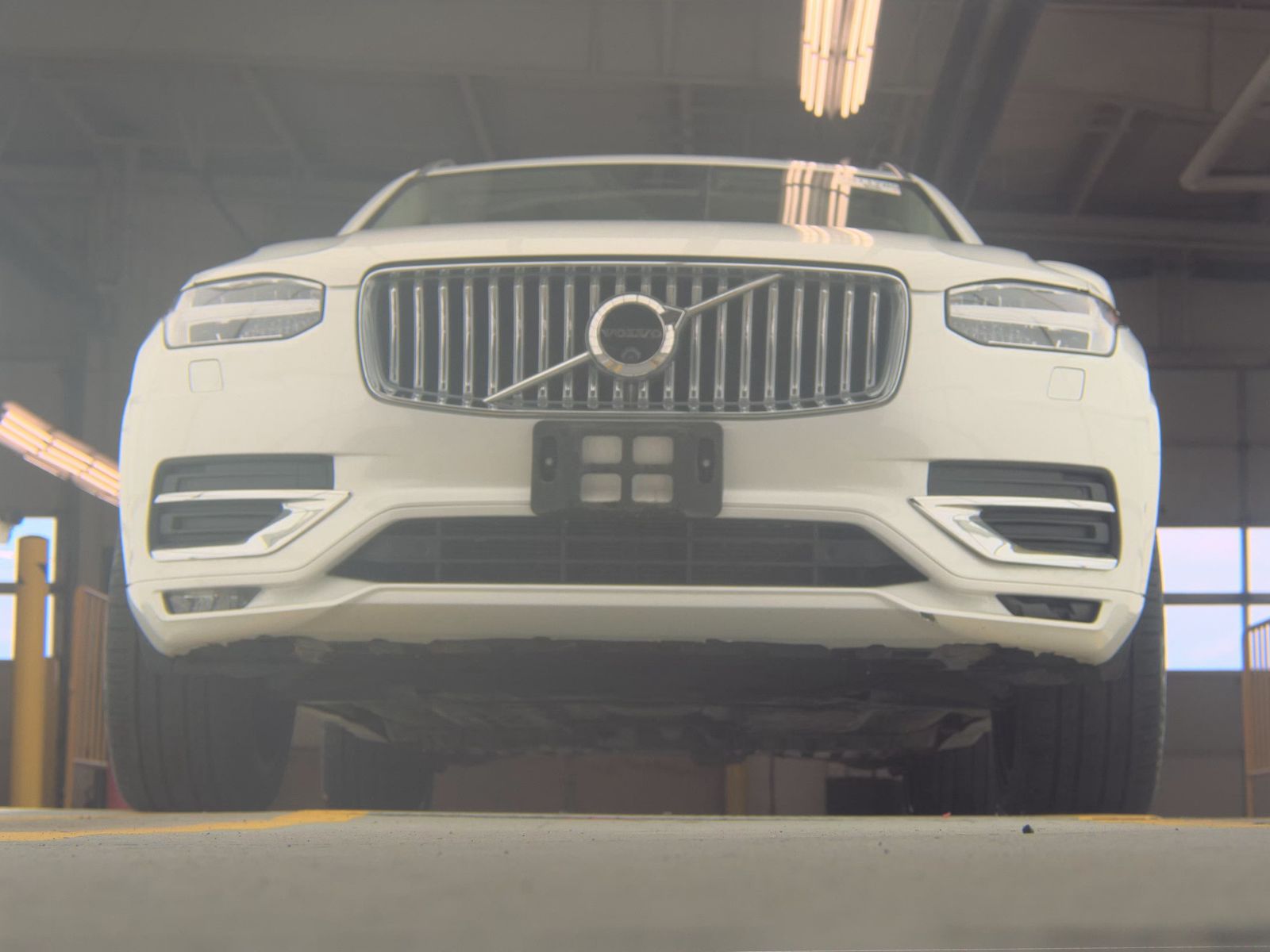 2023 Volvo XC90 B6 Plus AWD