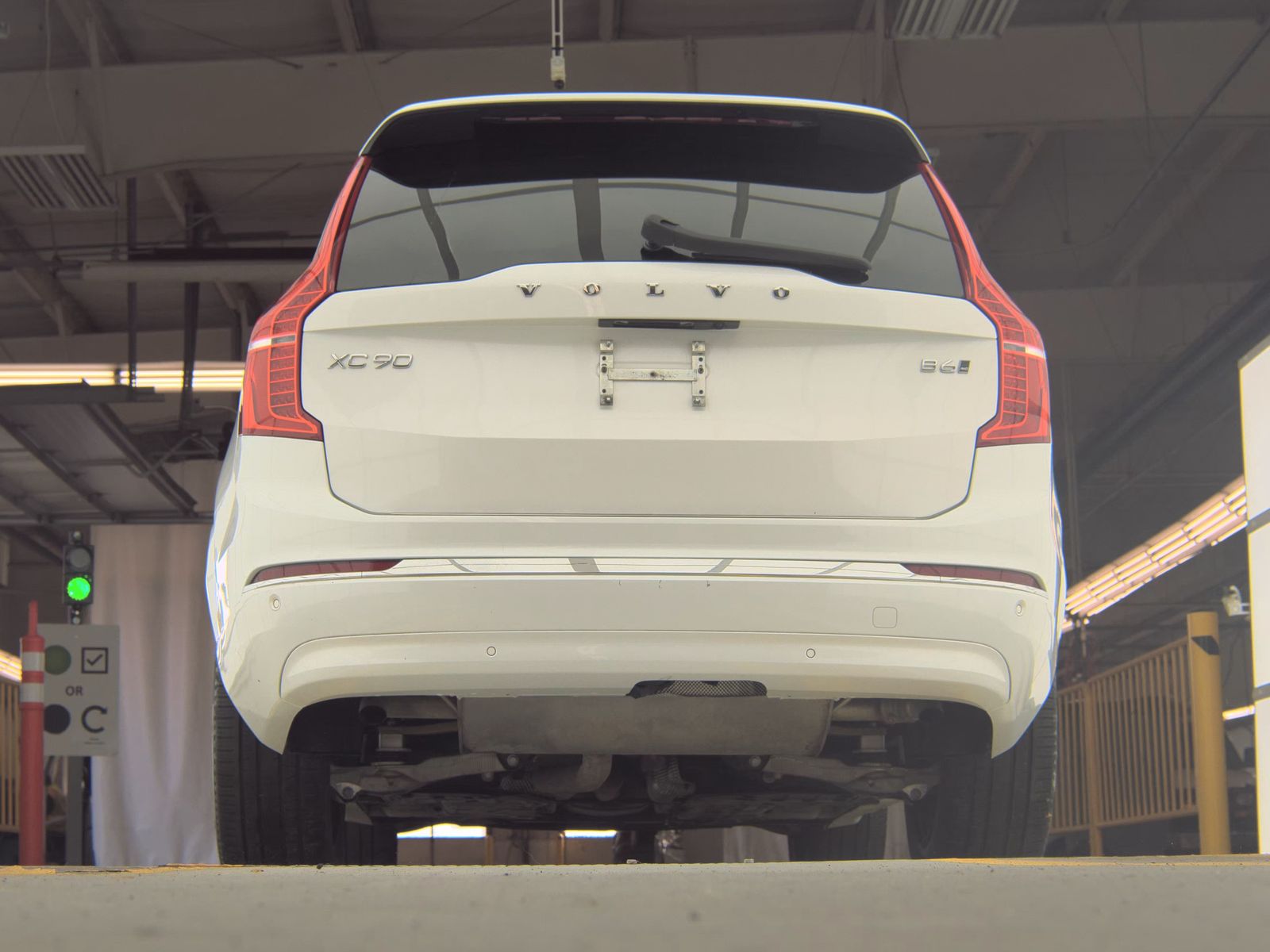 2023 Volvo XC90 B6 Plus AWD