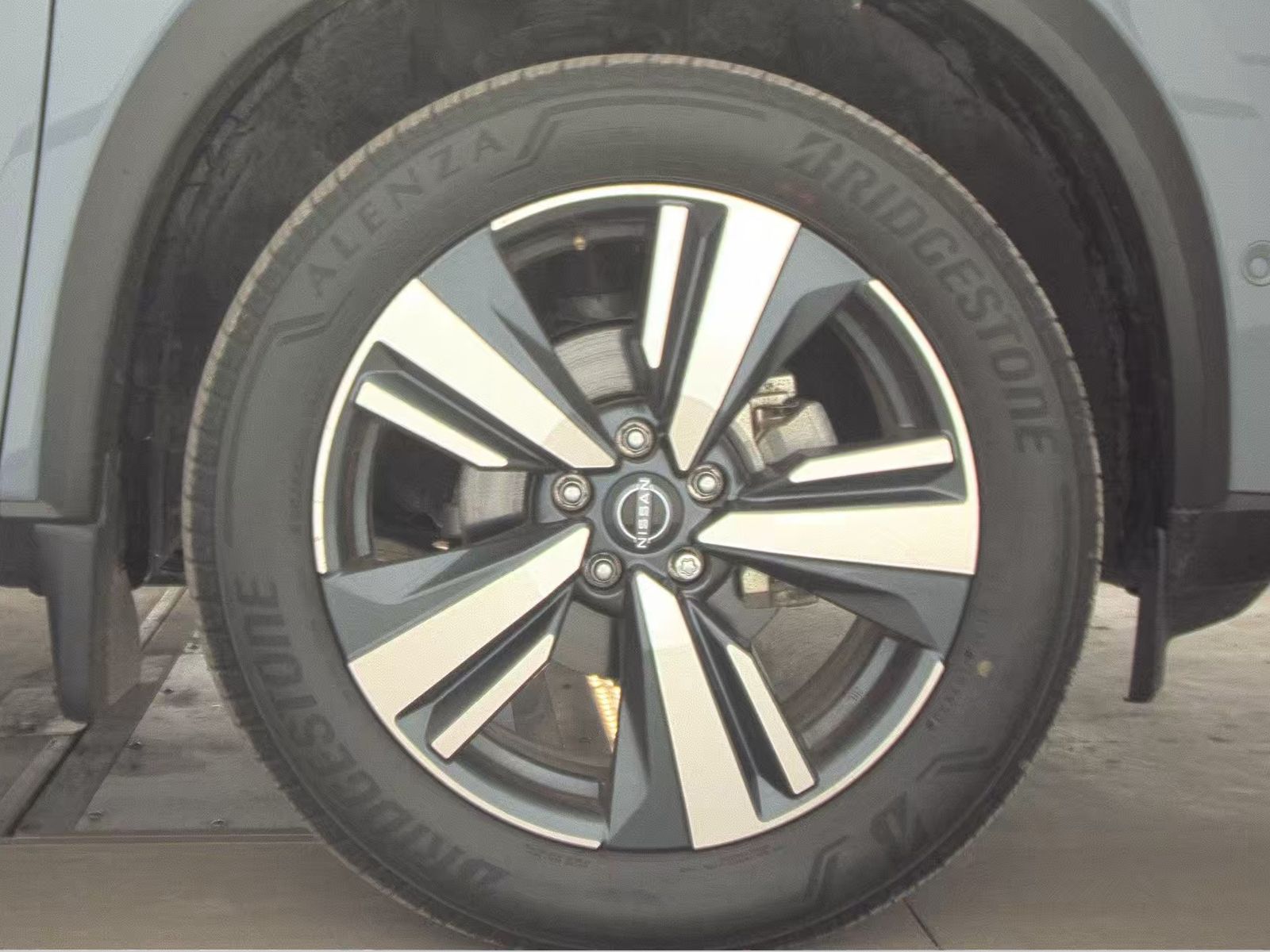 2023 Nissan Rogue Platinum AWD