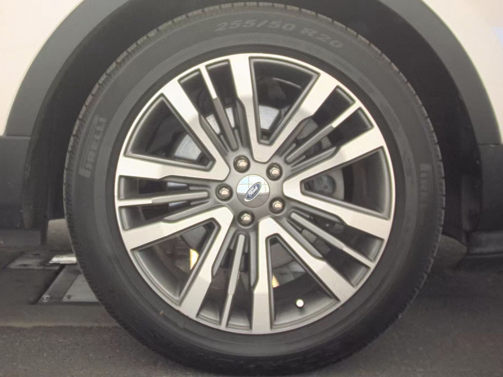 2017 Ford Explorer Platinum AWD