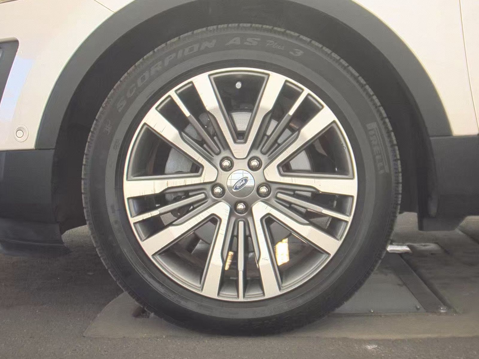 2017 Ford Explorer Platinum AWD