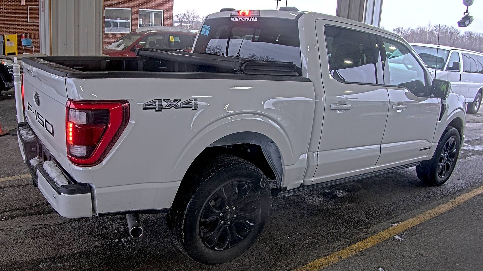 2022 Ford F-150 Hybrid Lariat AWD