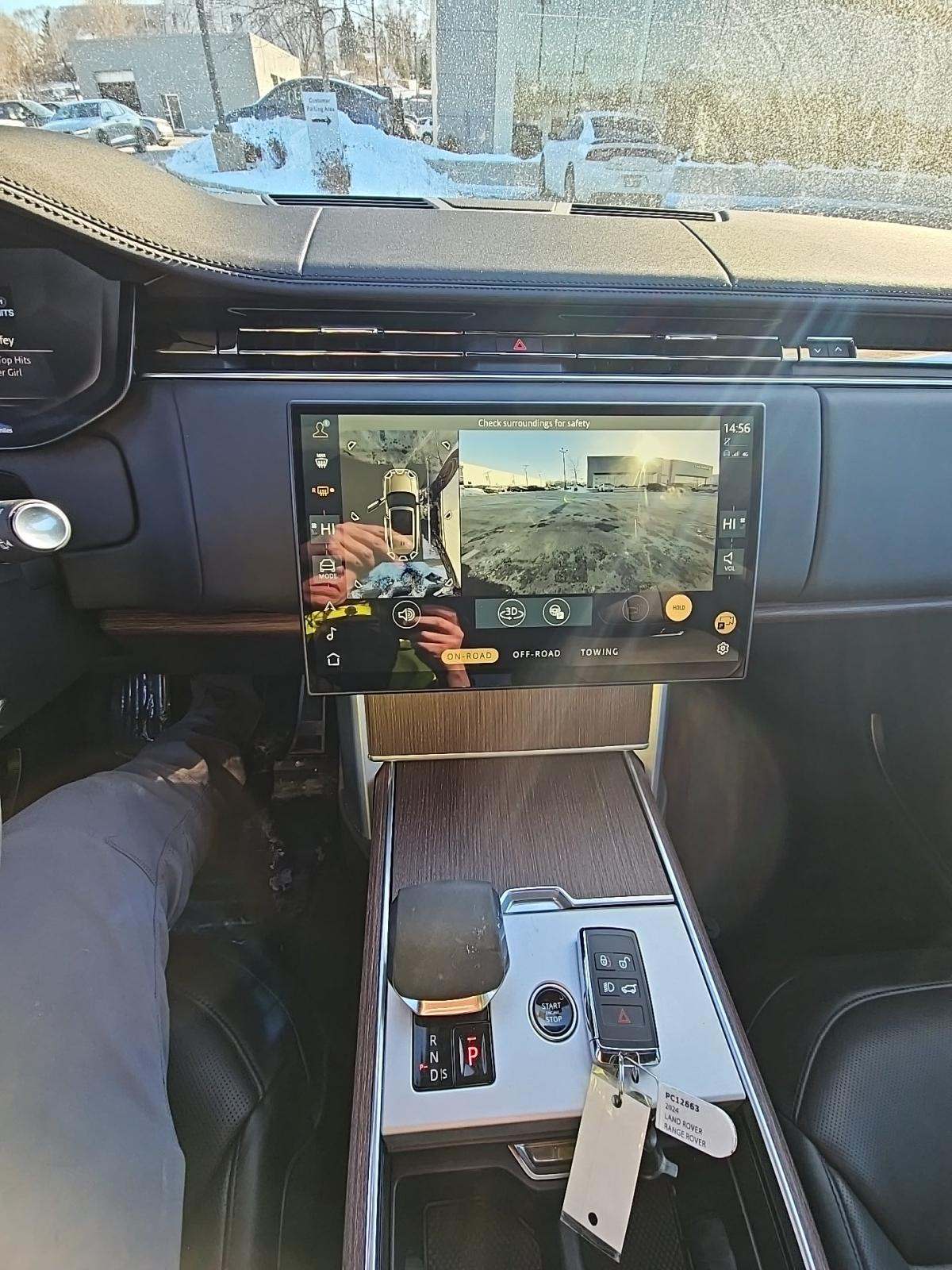 2024 Land Rover Range Rover SE LWB AWD