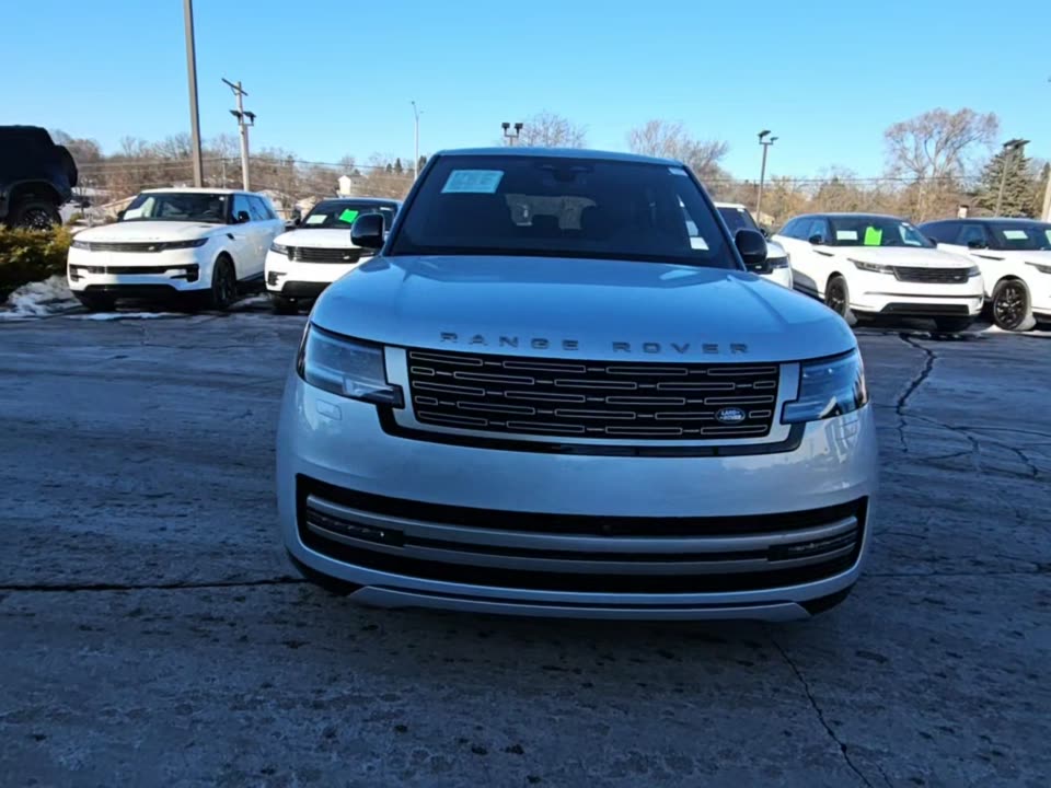 2024 Land Rover Range Rover SE LWB AWD