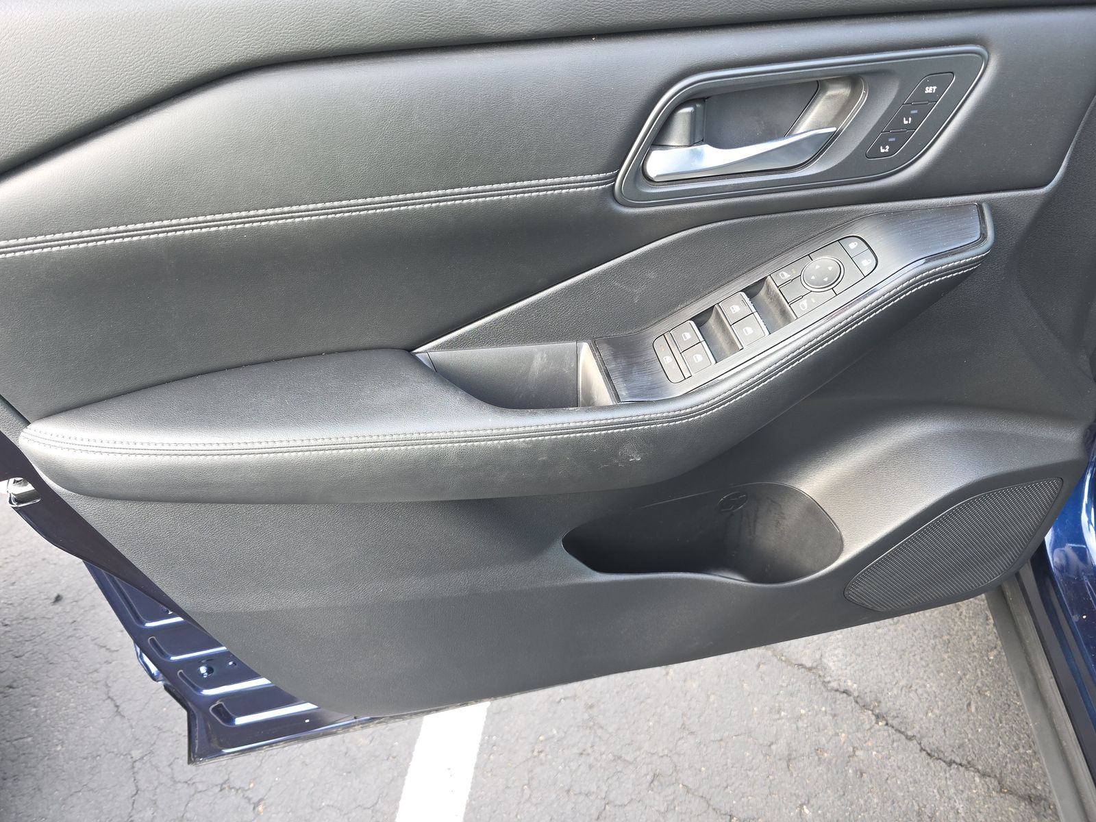 2025 Nissan Rogue SL FWD