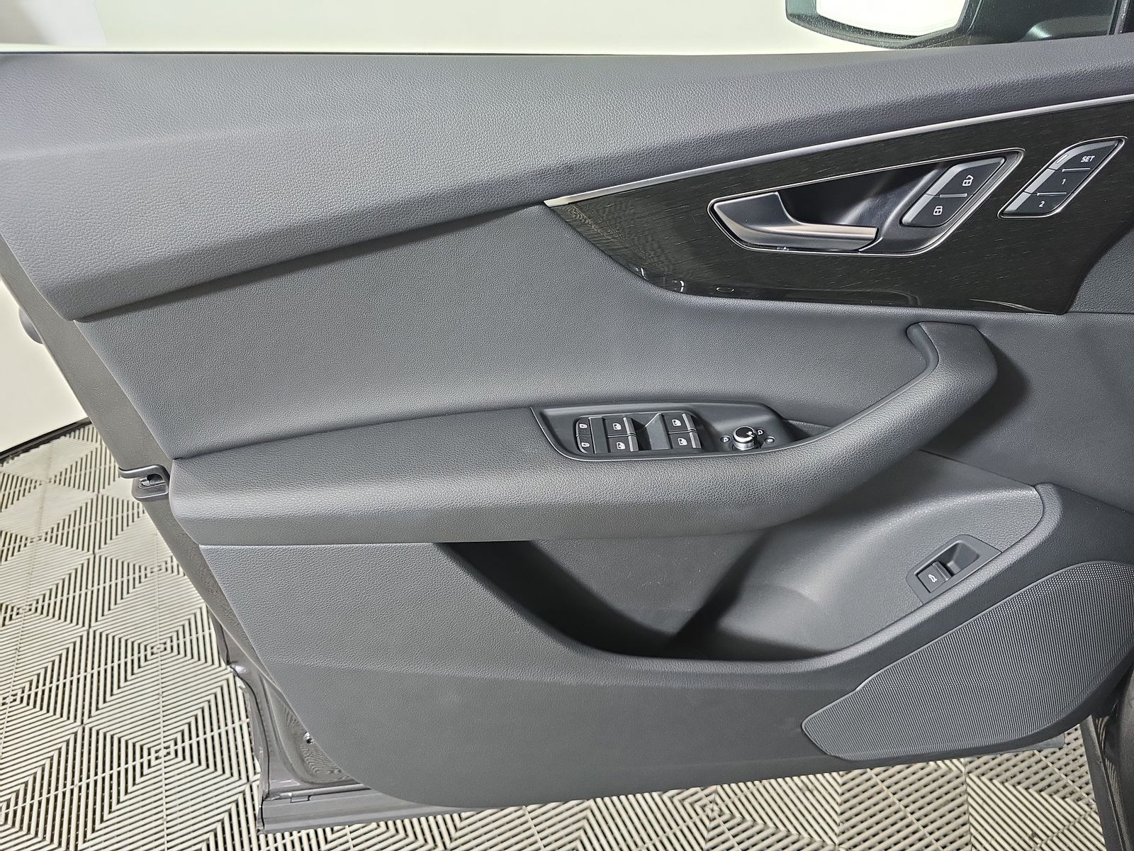 2024 Audi Q7 Premium AWD