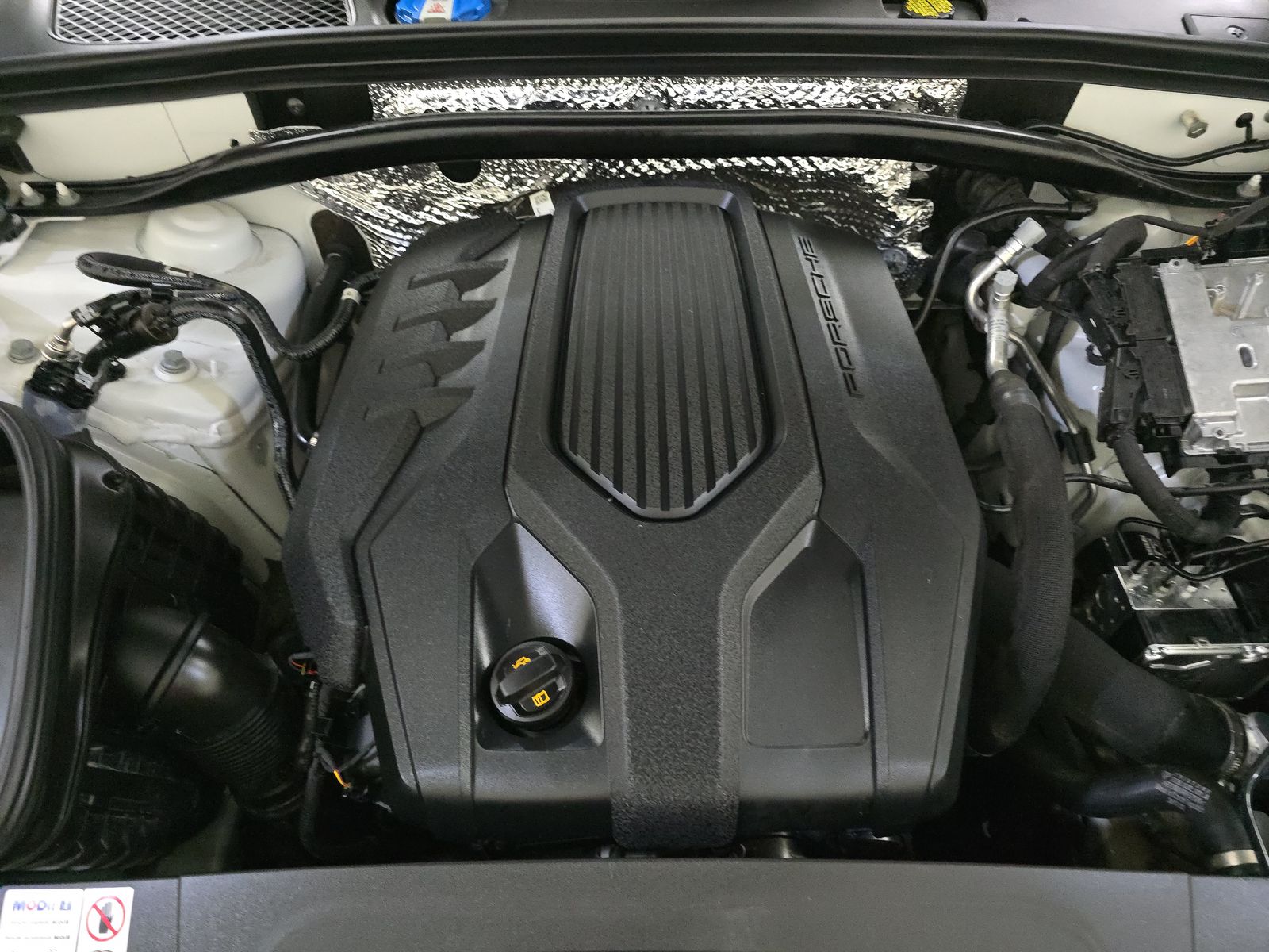 2023 Porsche Macan T AWD