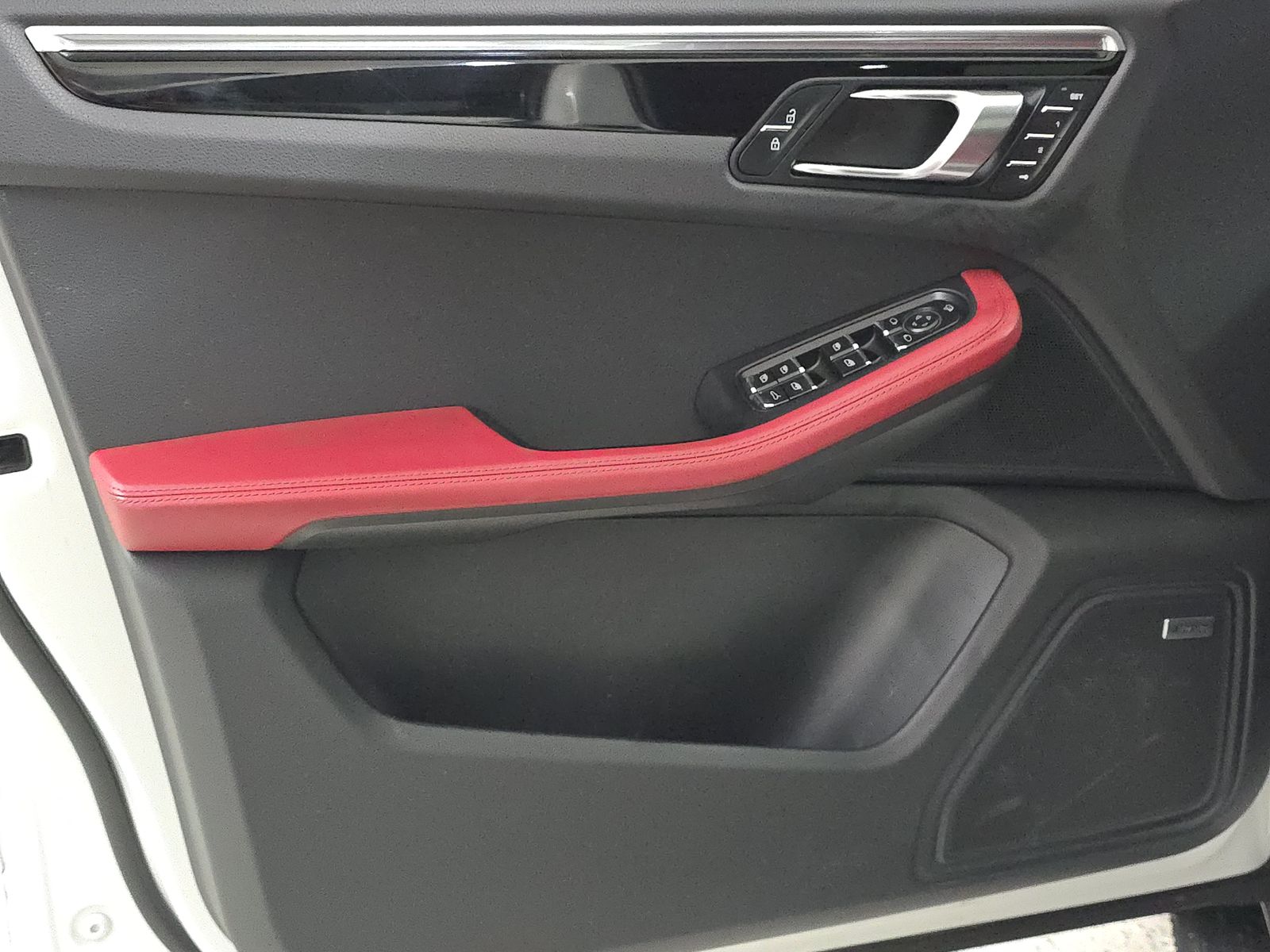 2023 Porsche Macan T AWD