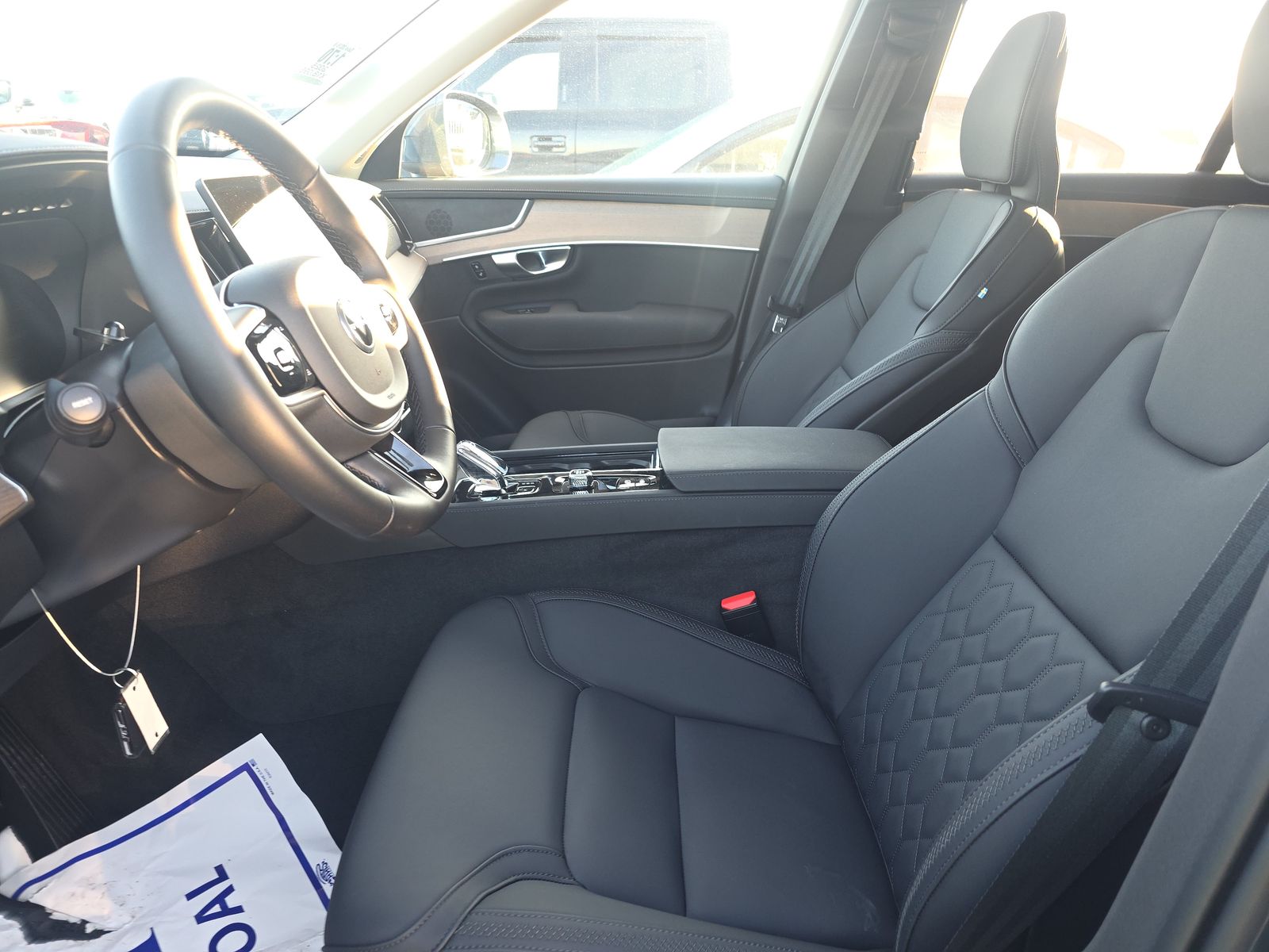 2025 Volvo XC90 B5 Plus AWD