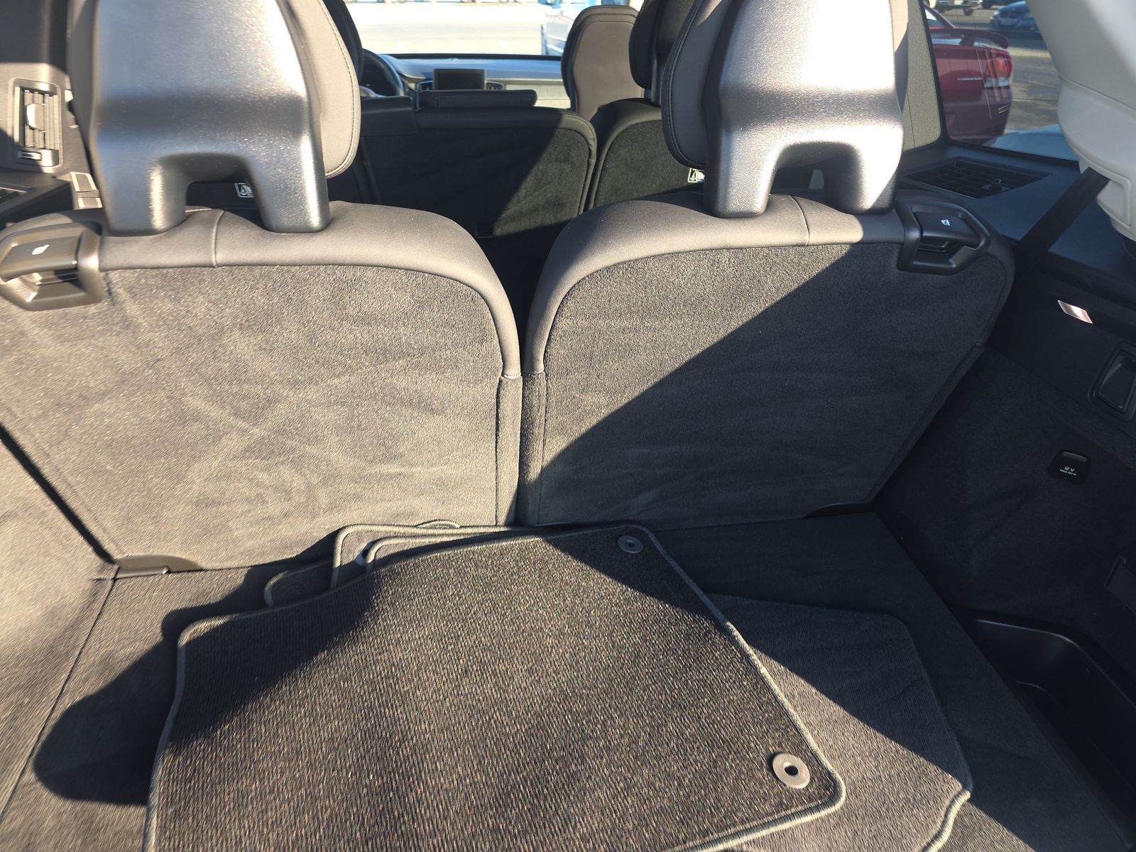 2025 Volvo XC90 B5 Plus AWD