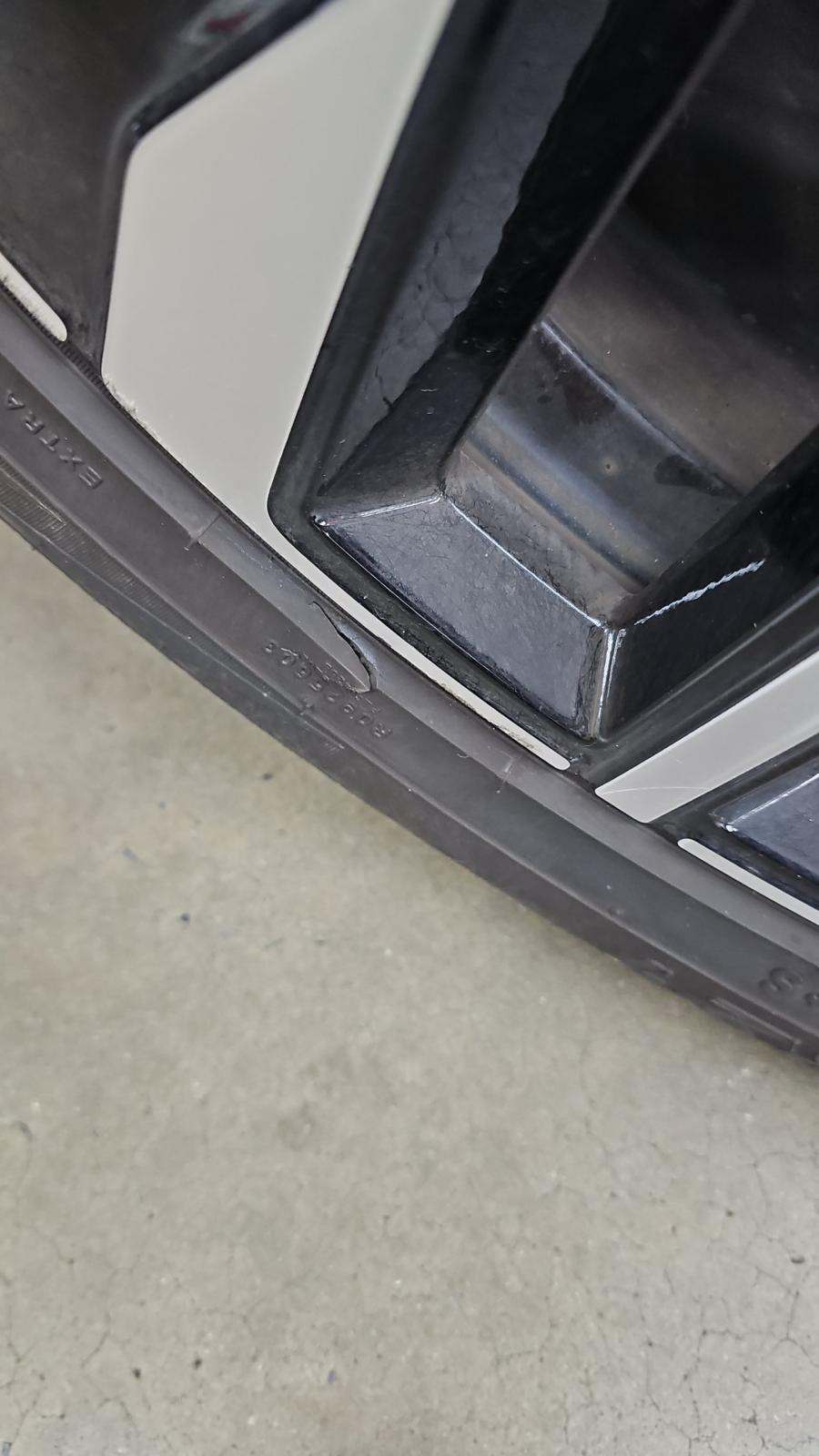 2025 Volvo XC90 B5 Plus AWD