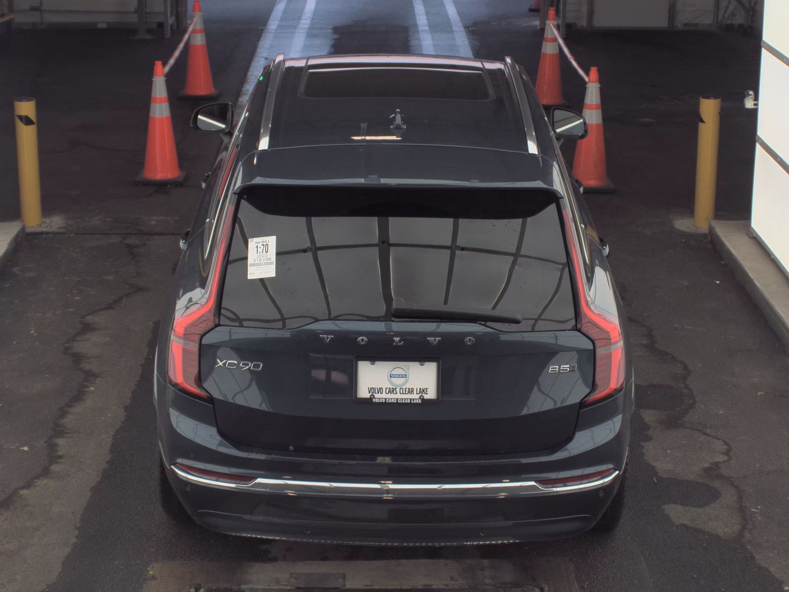 2025 Volvo XC90 B5 Plus AWD