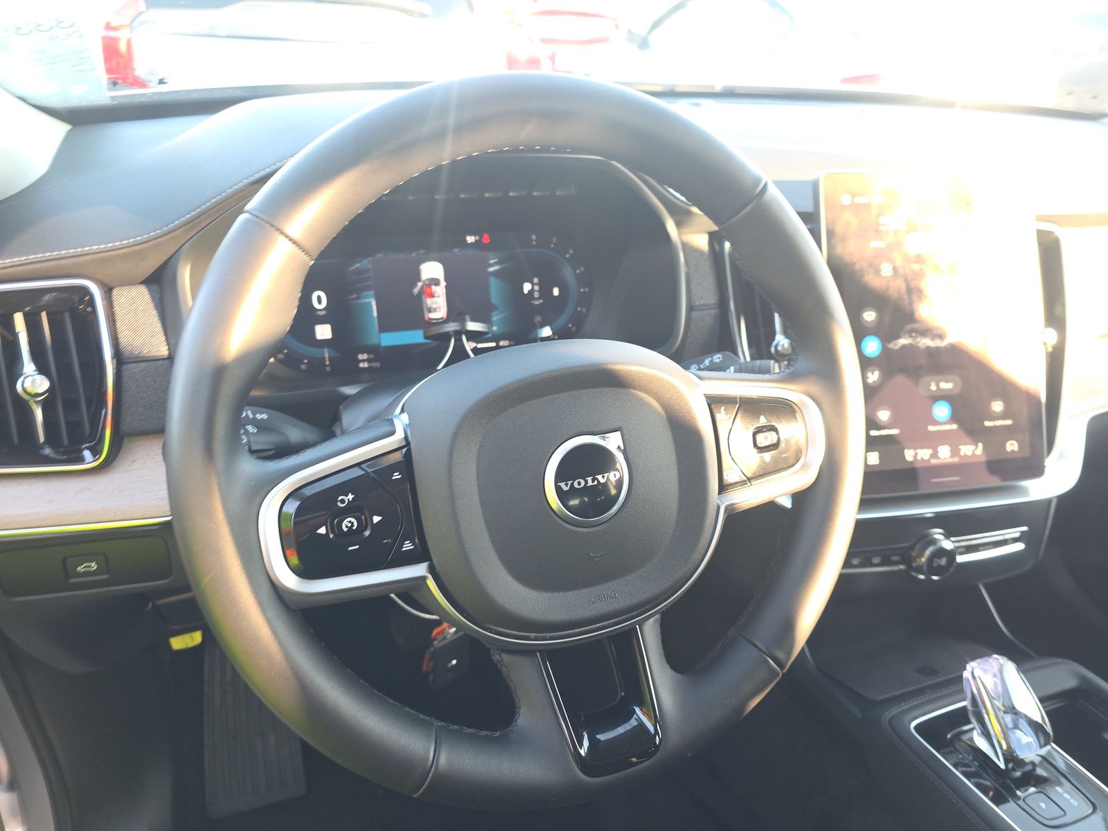 2025 Volvo XC90 B5 Plus AWD