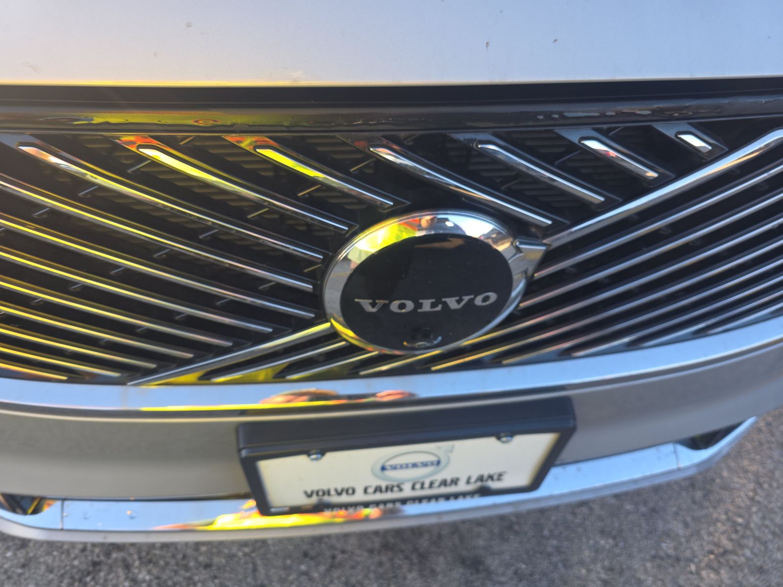 2025 Volvo XC90 B5 Plus AWD