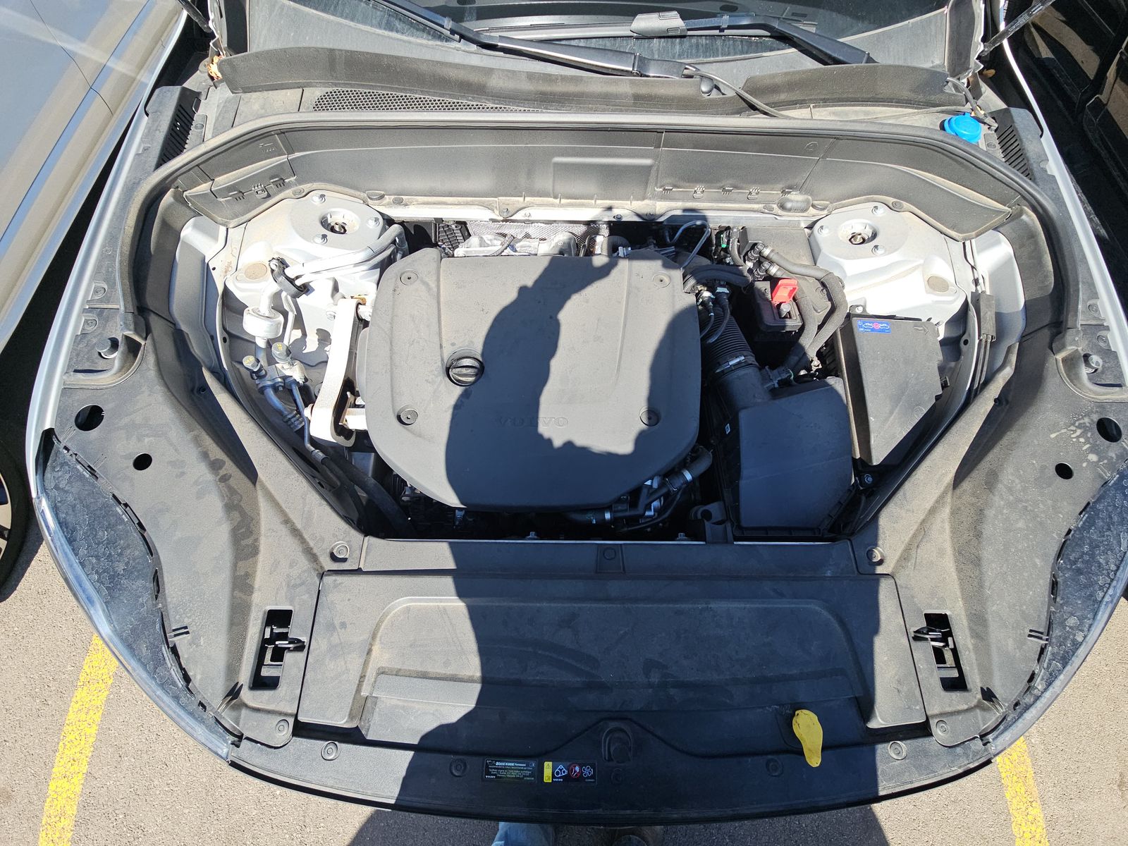 2025 Volvo XC90 B6 Plus AWD