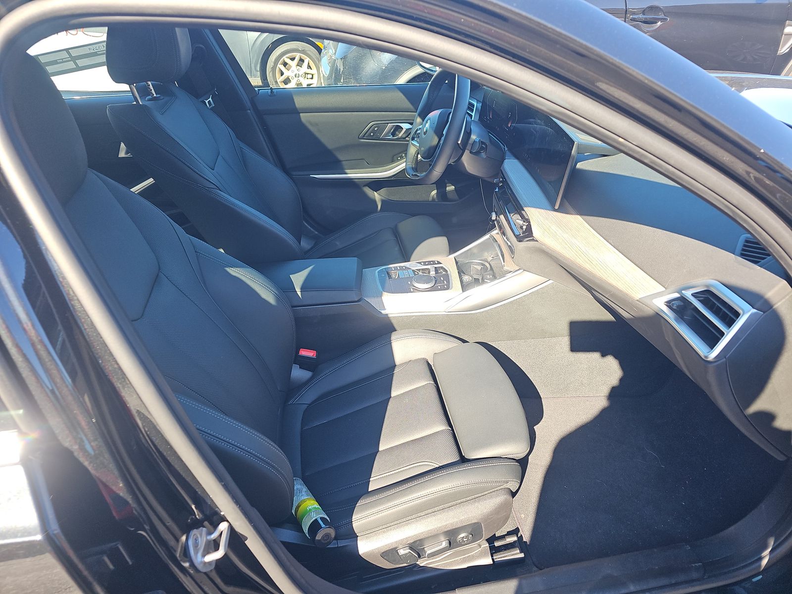 2025 BMW 3 Series 330i RWD