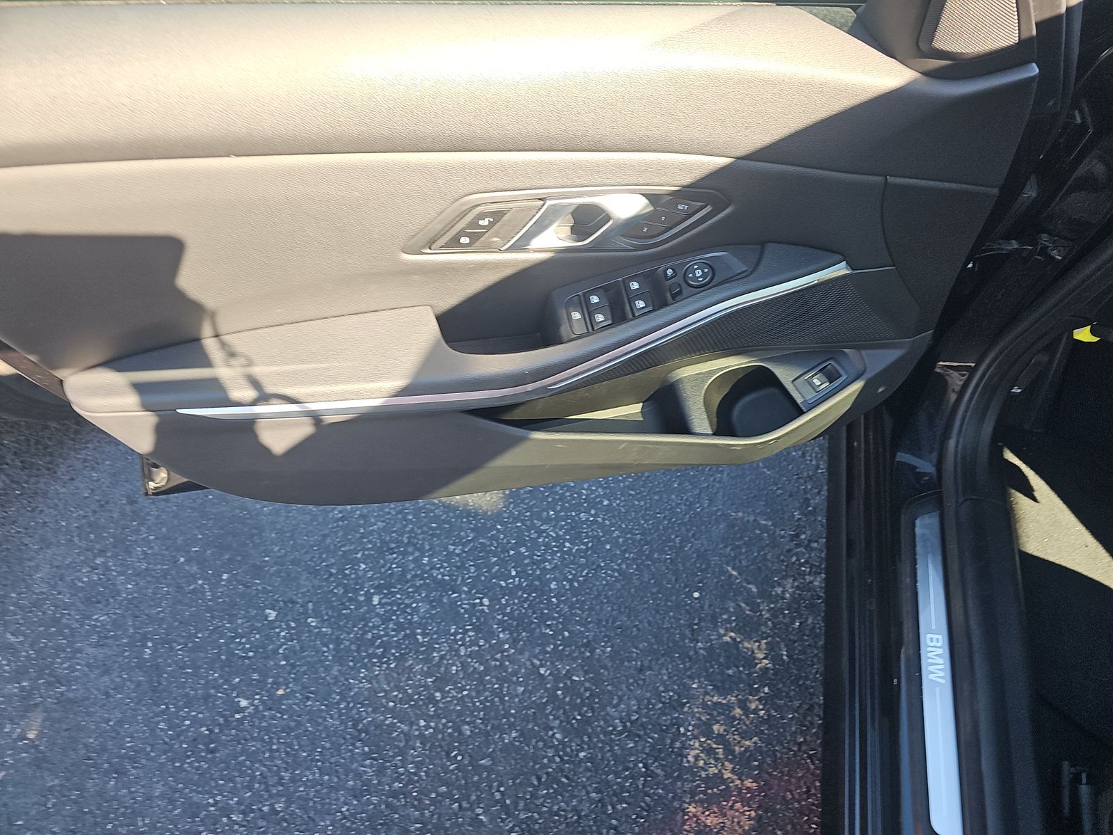 2025 BMW 3 Series 330i RWD