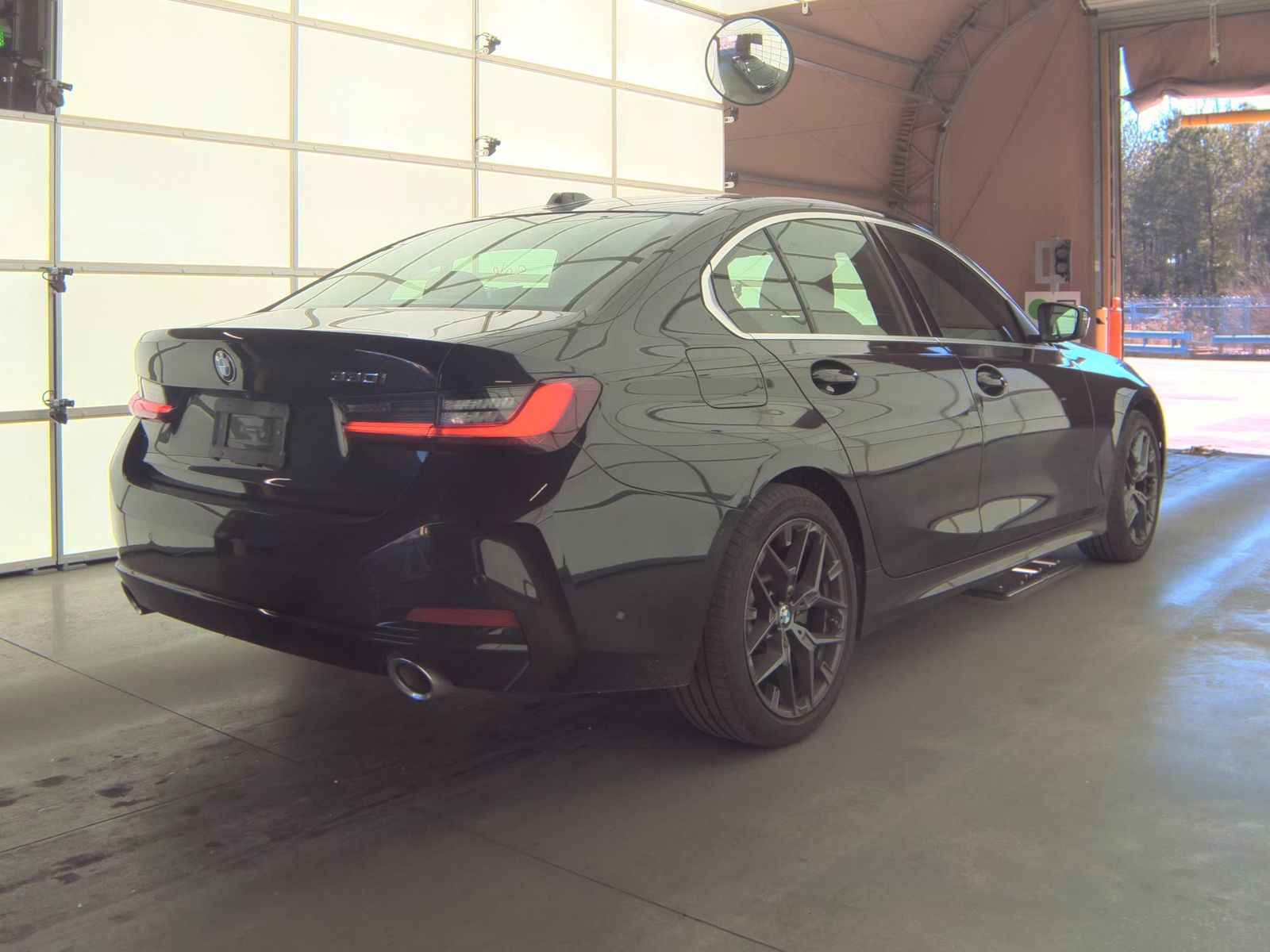 2025 BMW 3 Series 330i RWD