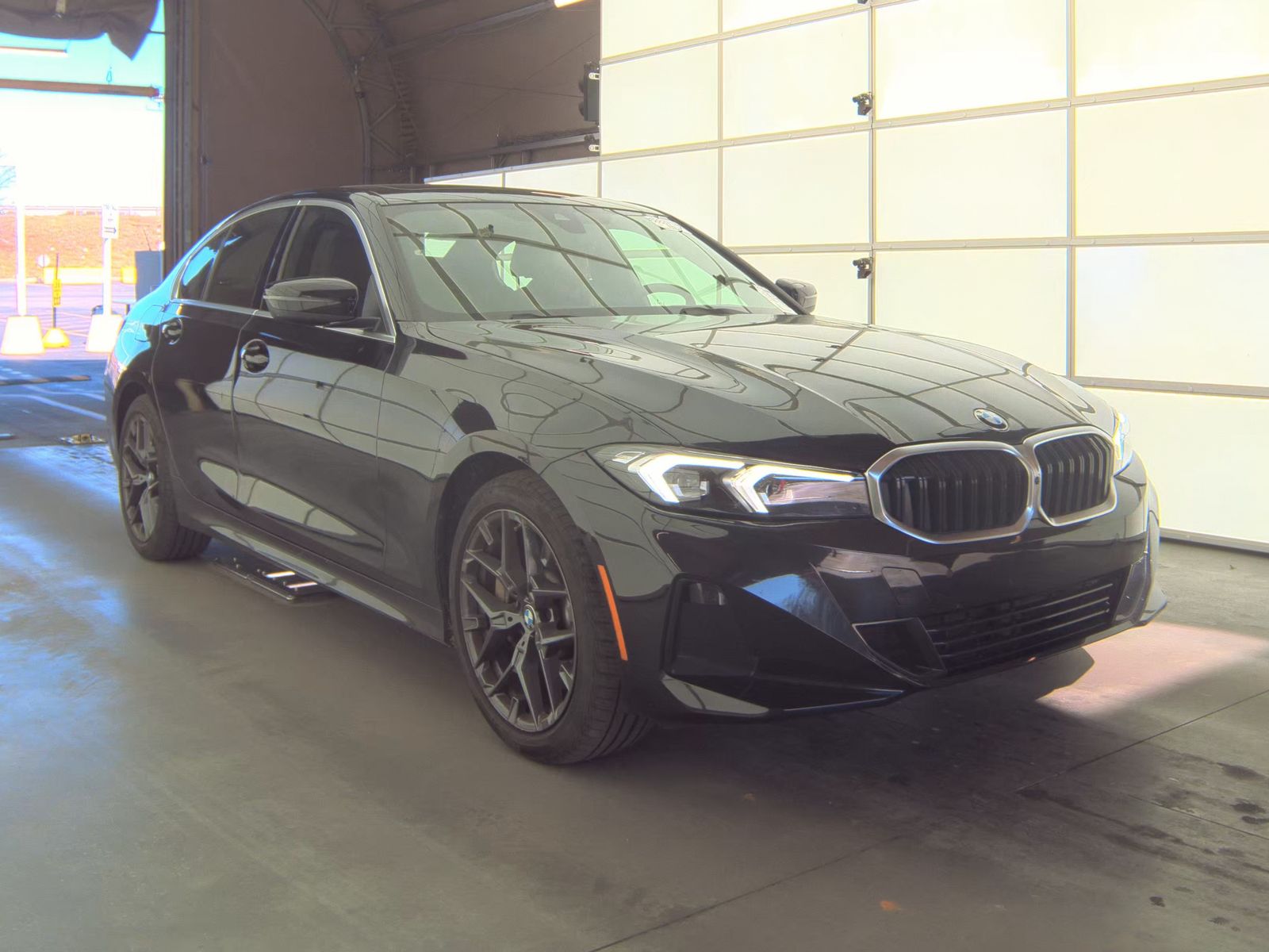 2025 BMW 3 Series 330i RWD