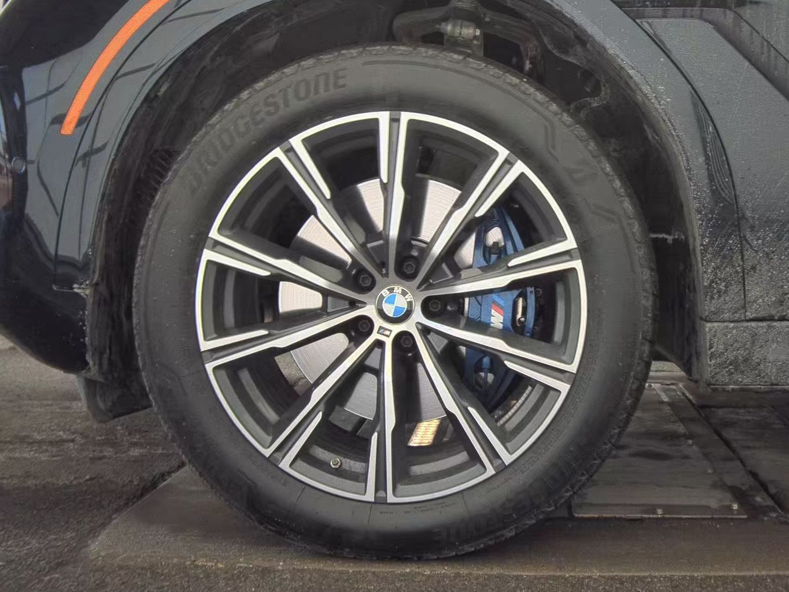 2026 BMW X6 xDrive40i AWD