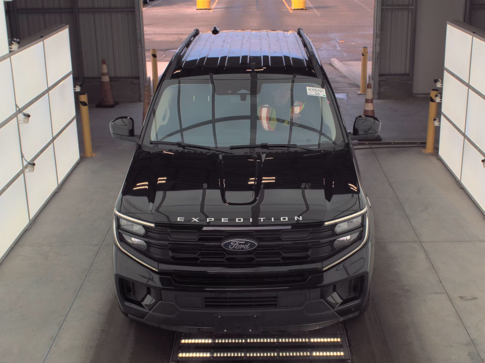 FORD EXPEDITION - 3