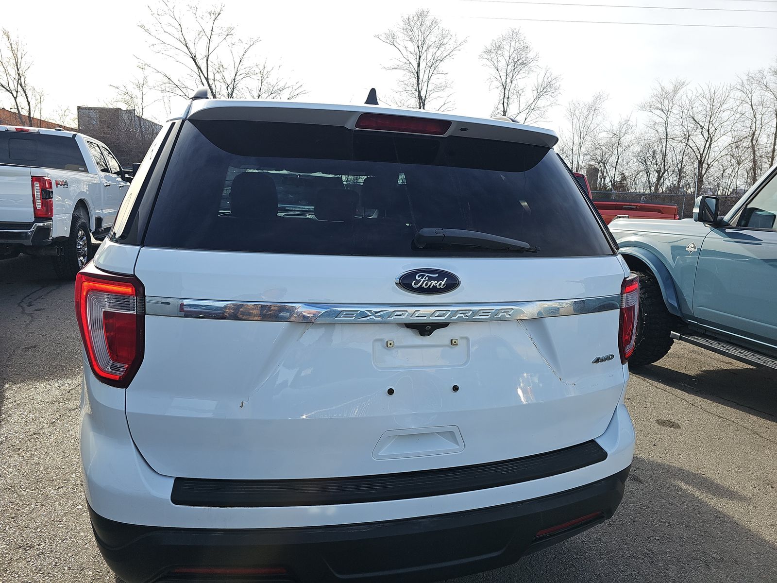FORD EXPLORER - 6