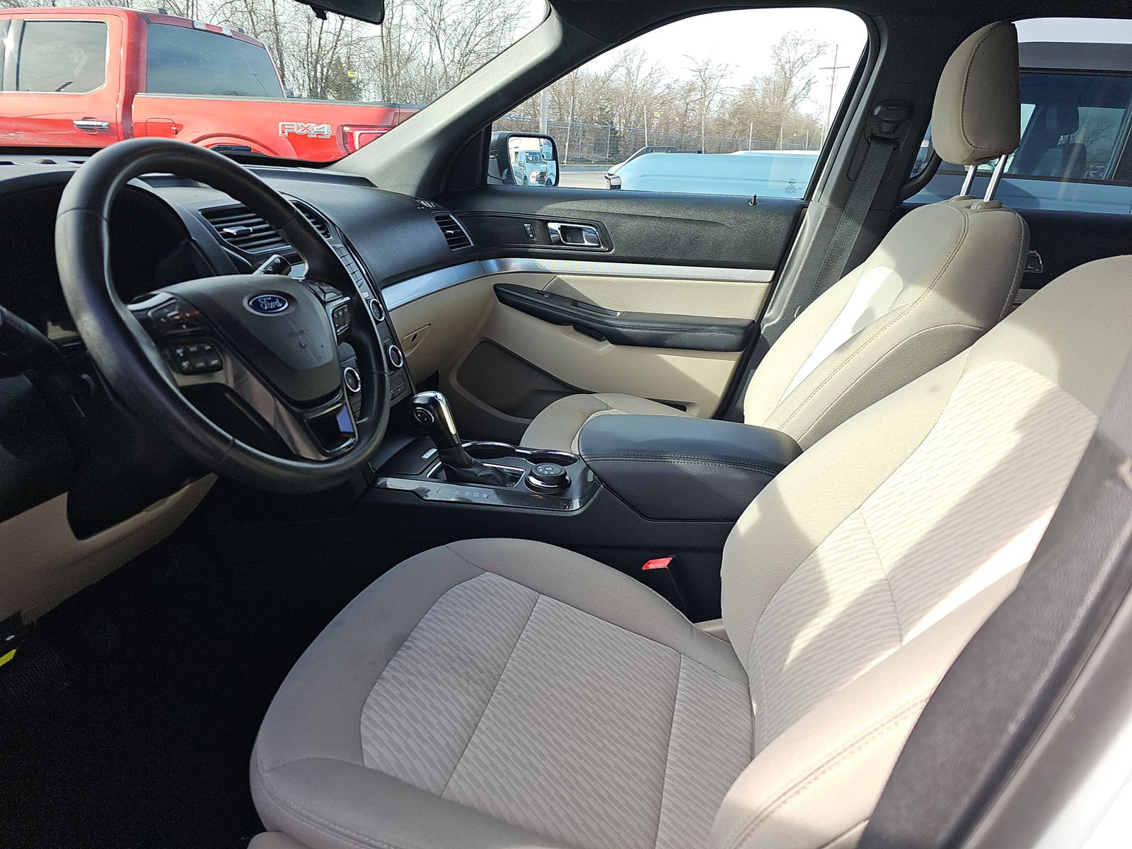 FORD EXPLORER - 8
