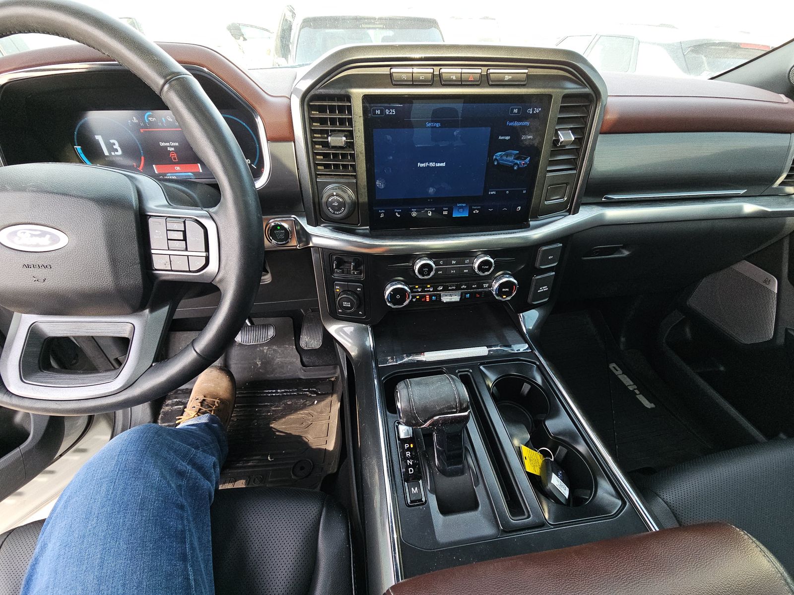 2023 Ford F-150 Lariat AWD