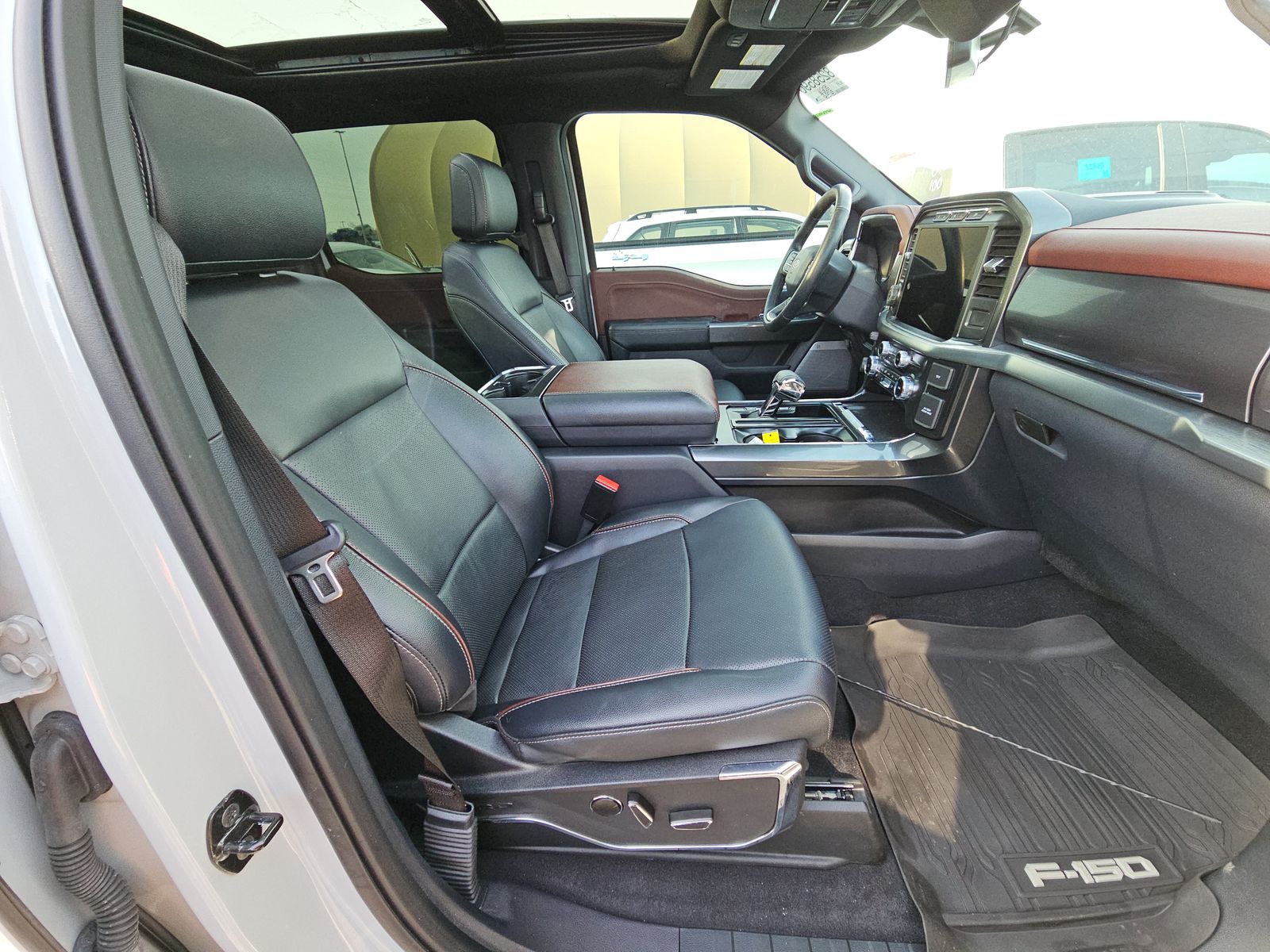 2023 Ford F-150 Lariat AWD