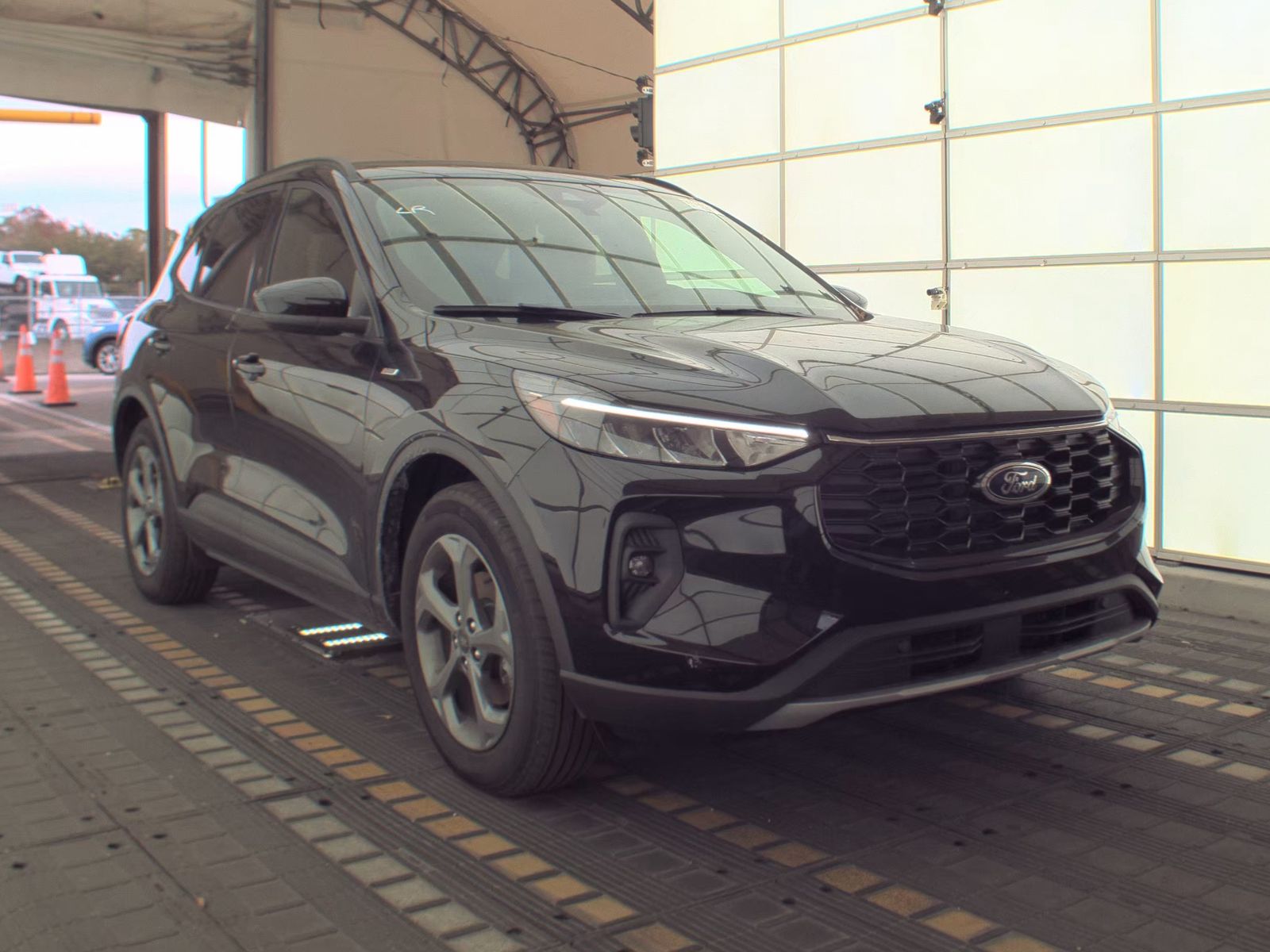 2025 Ford Escape Hybrid ST-Line Elite AWD