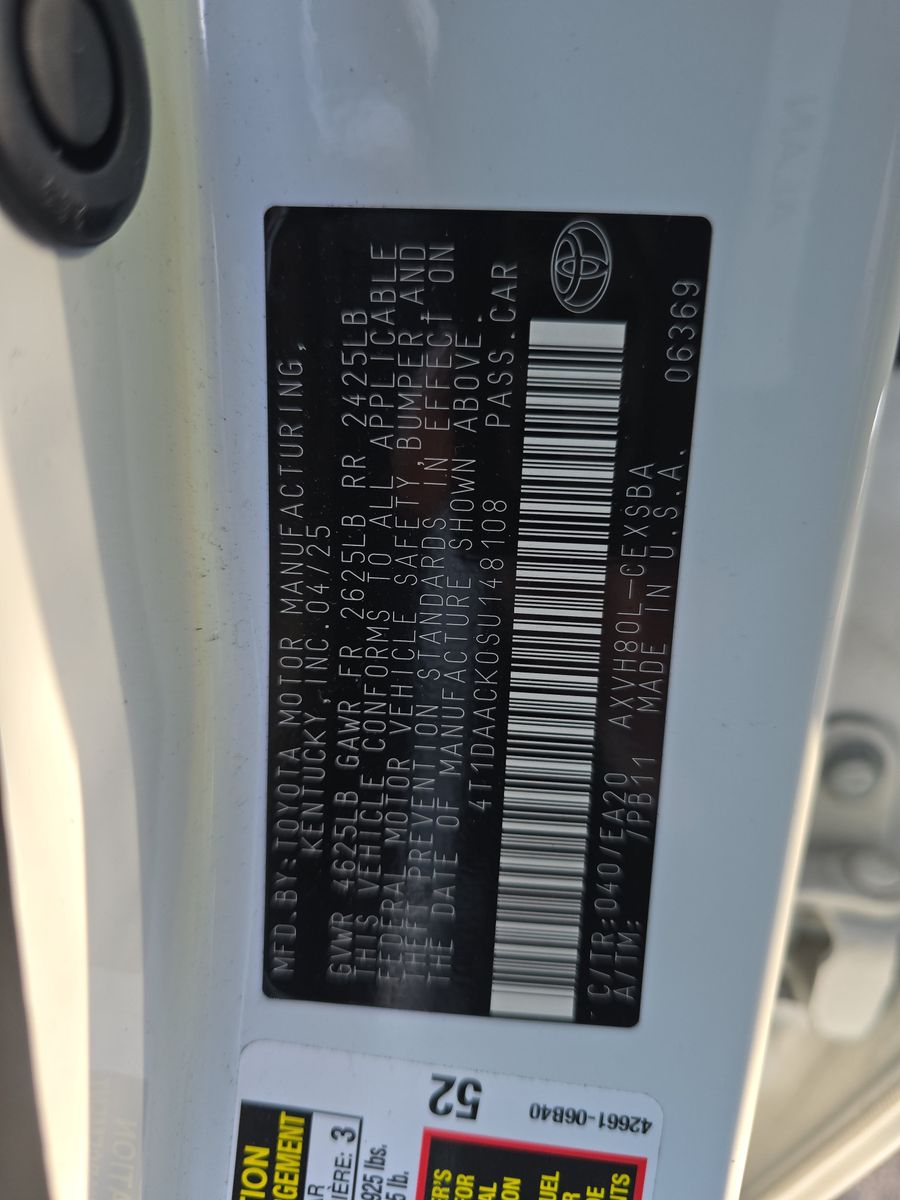 2025 Toyota Camry SE FWD