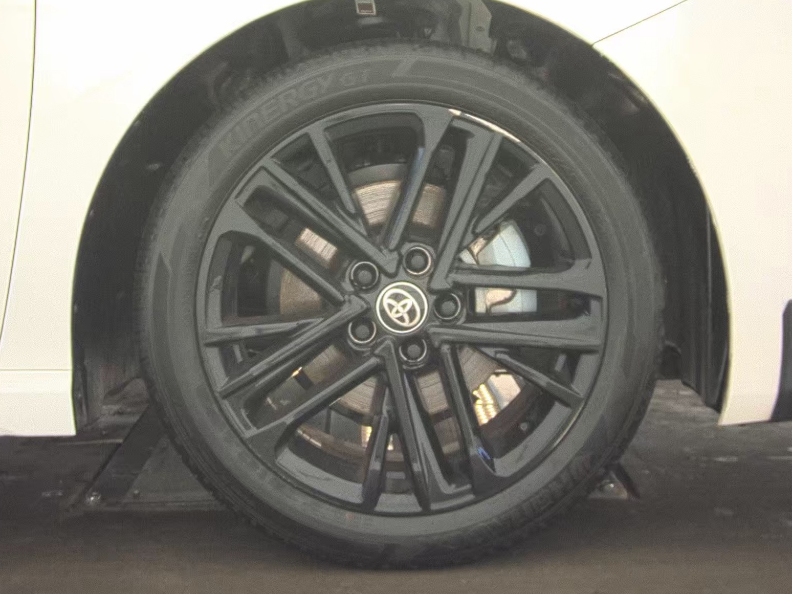 2025 Toyota Camry SE FWD