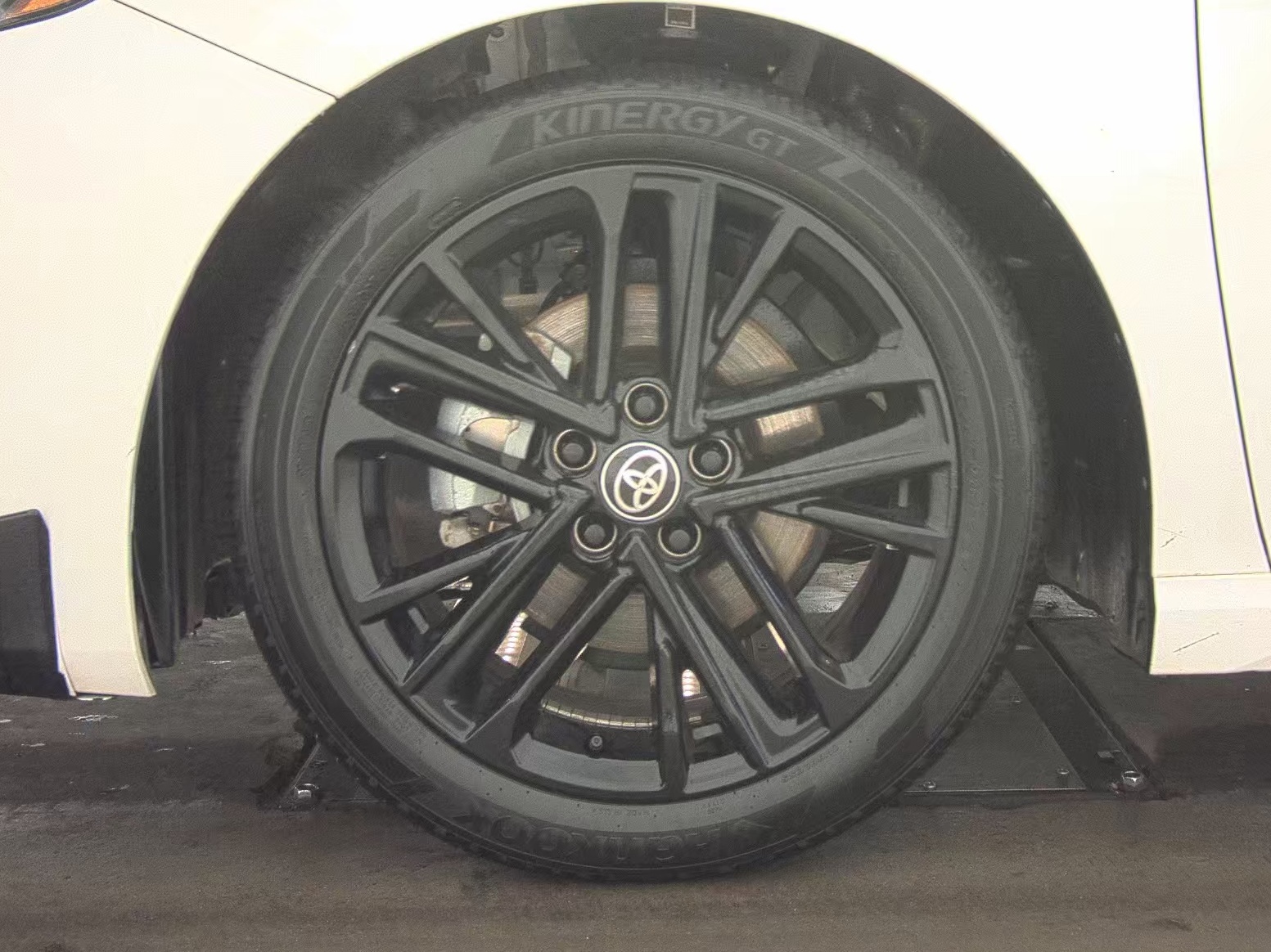 2025 Toyota Camry SE FWD