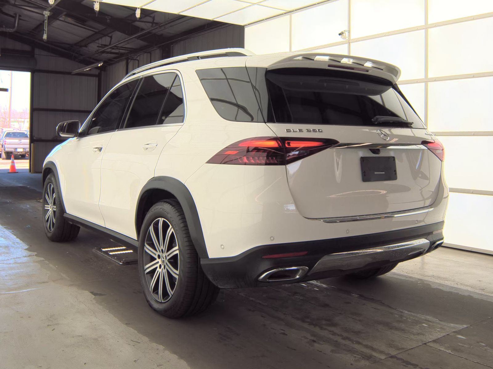 MERCEDES-BENZ GLE-CLASS - 9