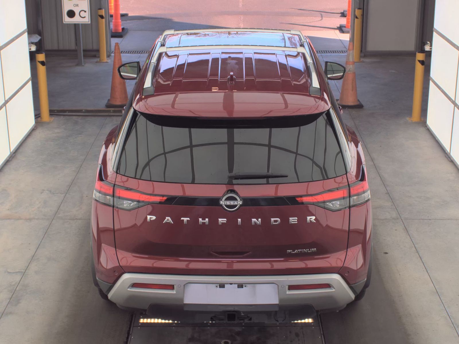 2024 Nissan Pathfinder Platinum FWD