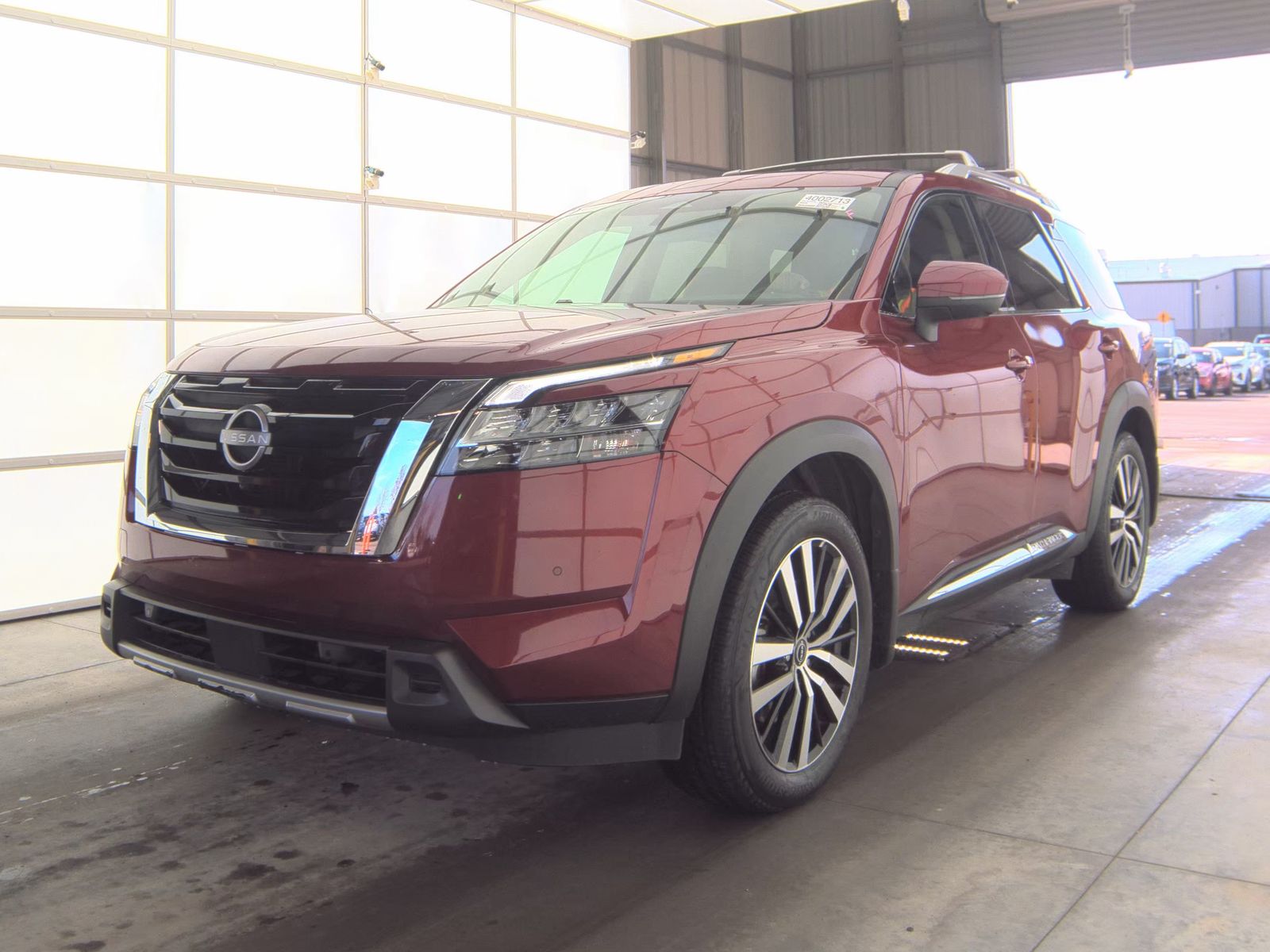 2024 Nissan Pathfinder Platinum FWD