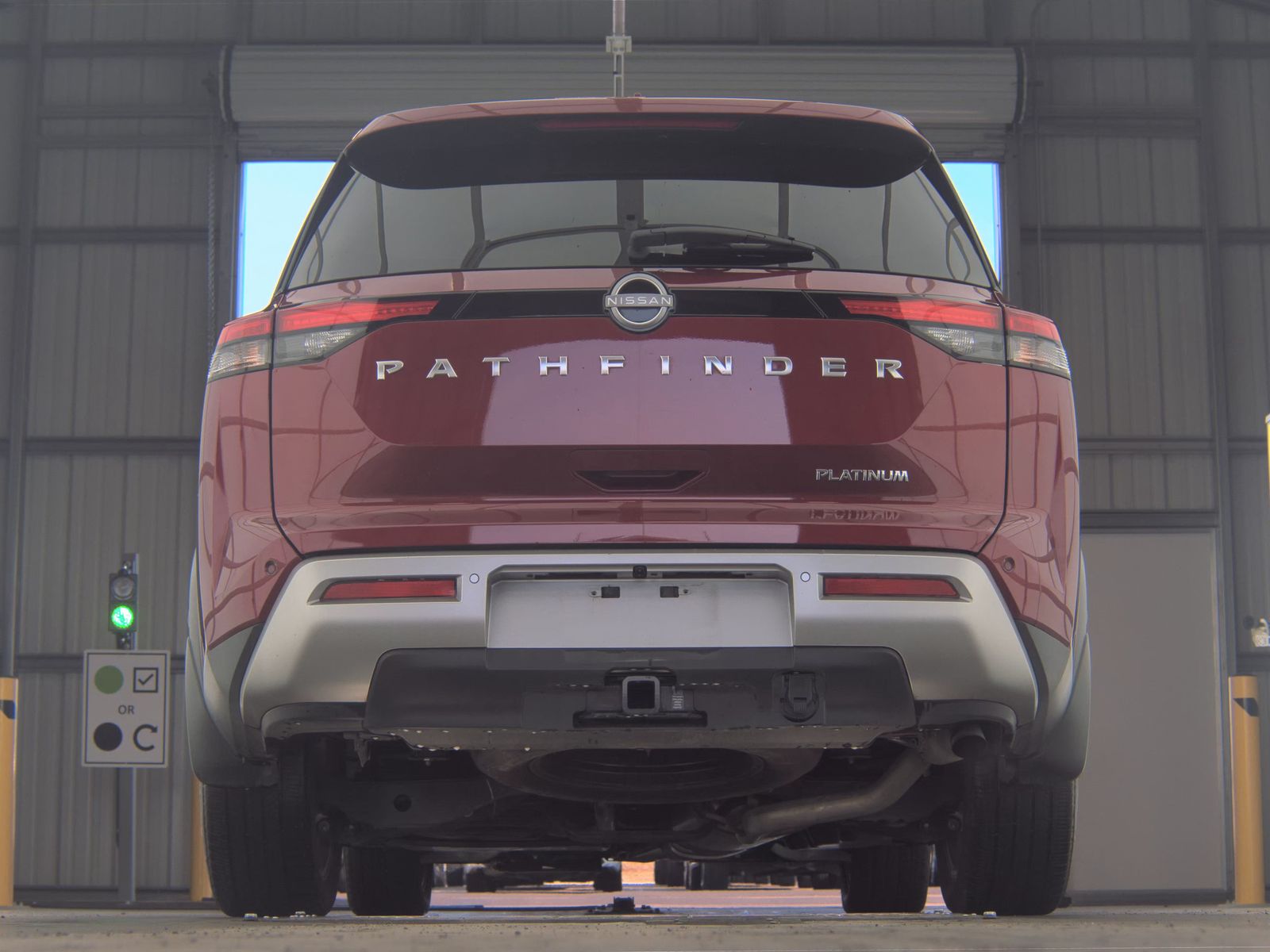 2024 Nissan Pathfinder Platinum FWD