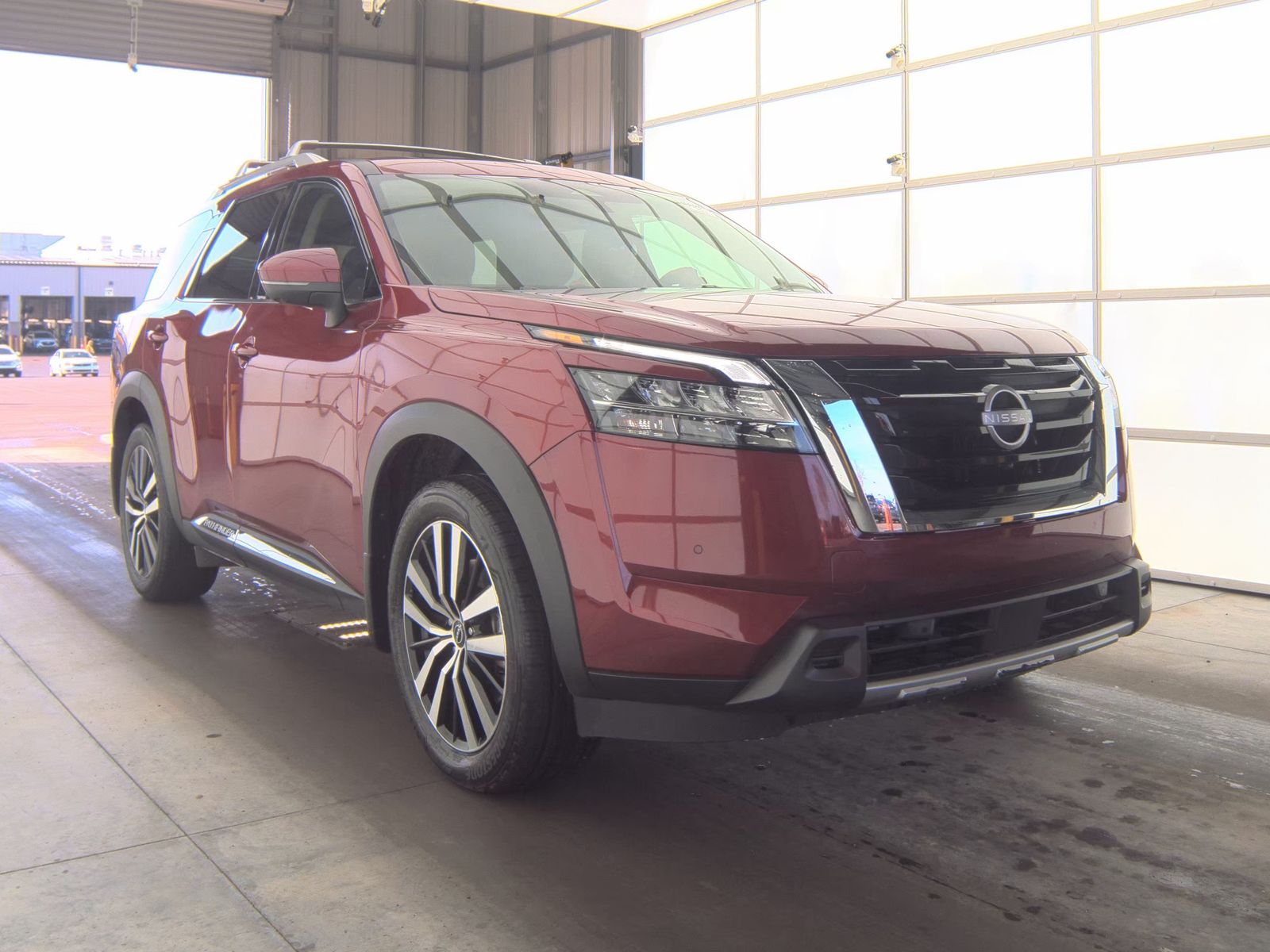 2024 Nissan Pathfinder Platinum FWD