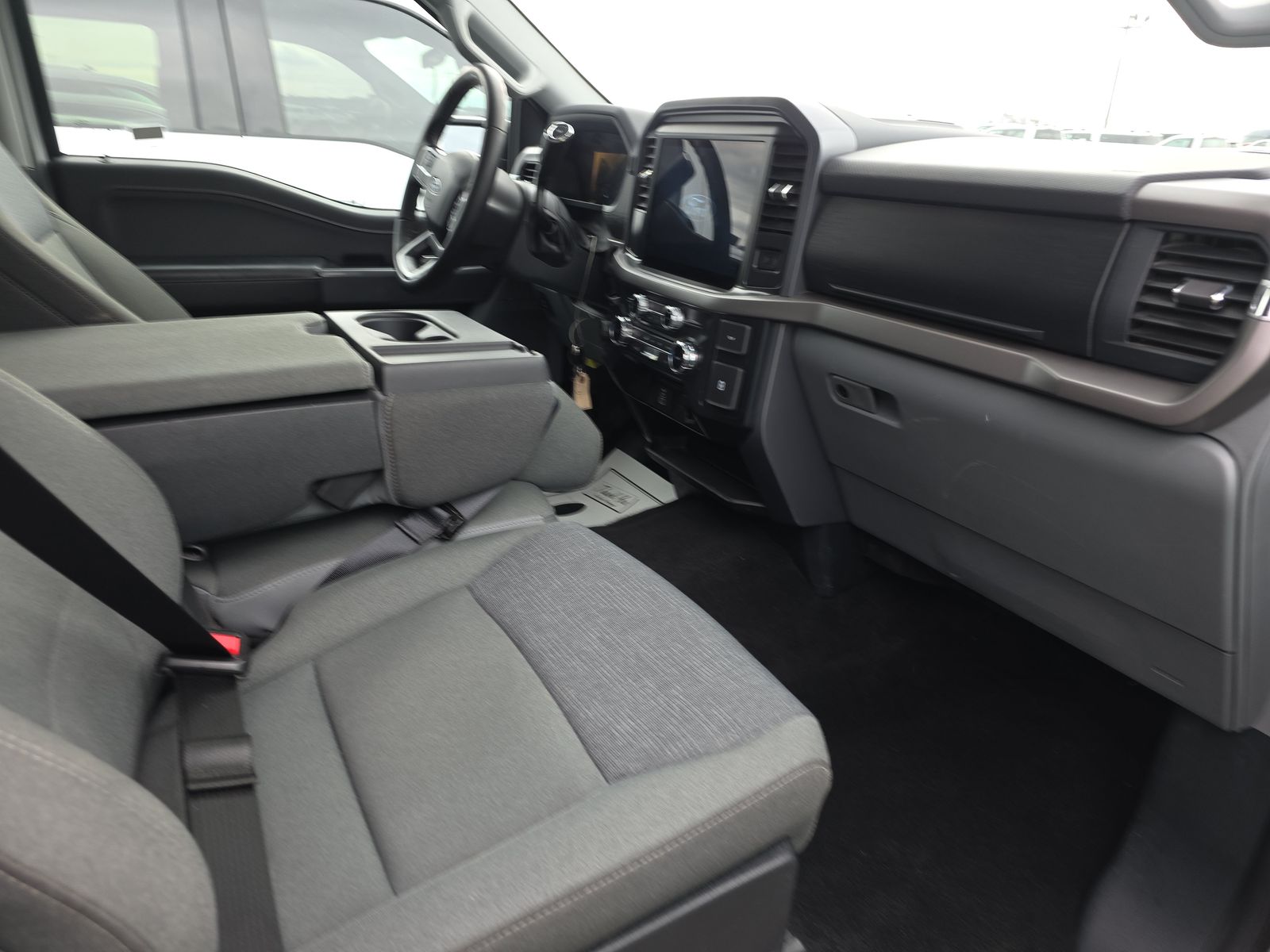 2025 Ford F-150 XLT AWD